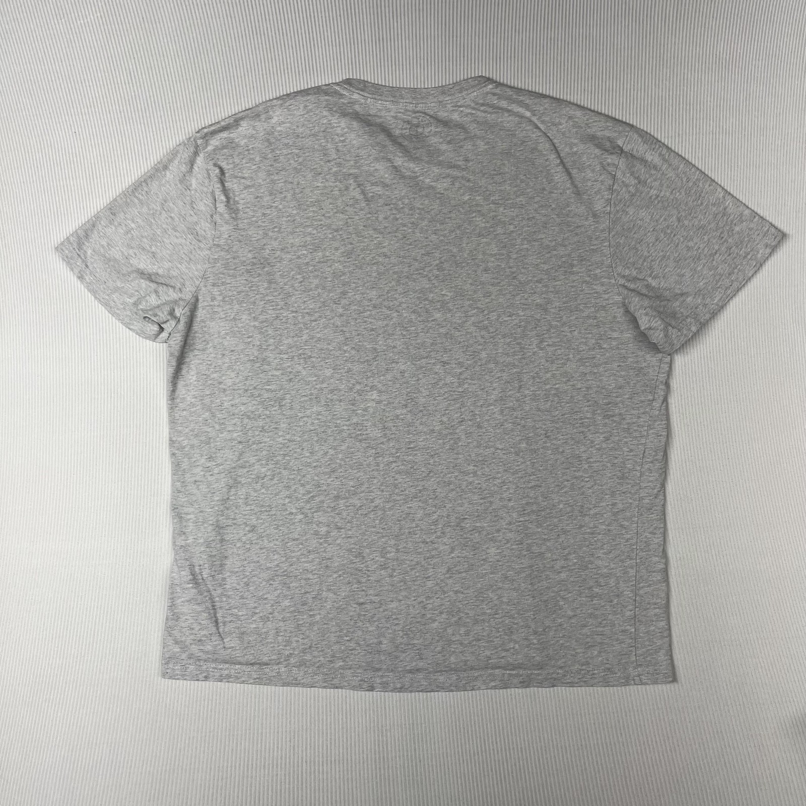 Gold's Gym Shirt Mens XL Gray Venice CA Bodybuilder Logo Graphic Tee Workout gallery