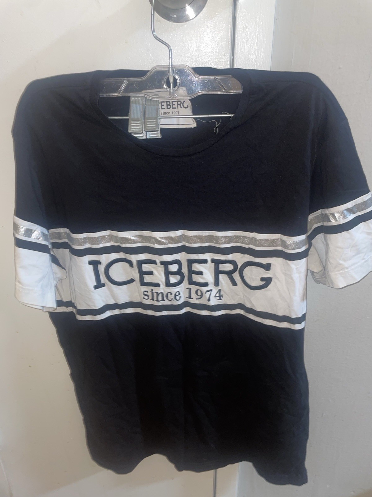 pre owned vintage iceberg t shirt