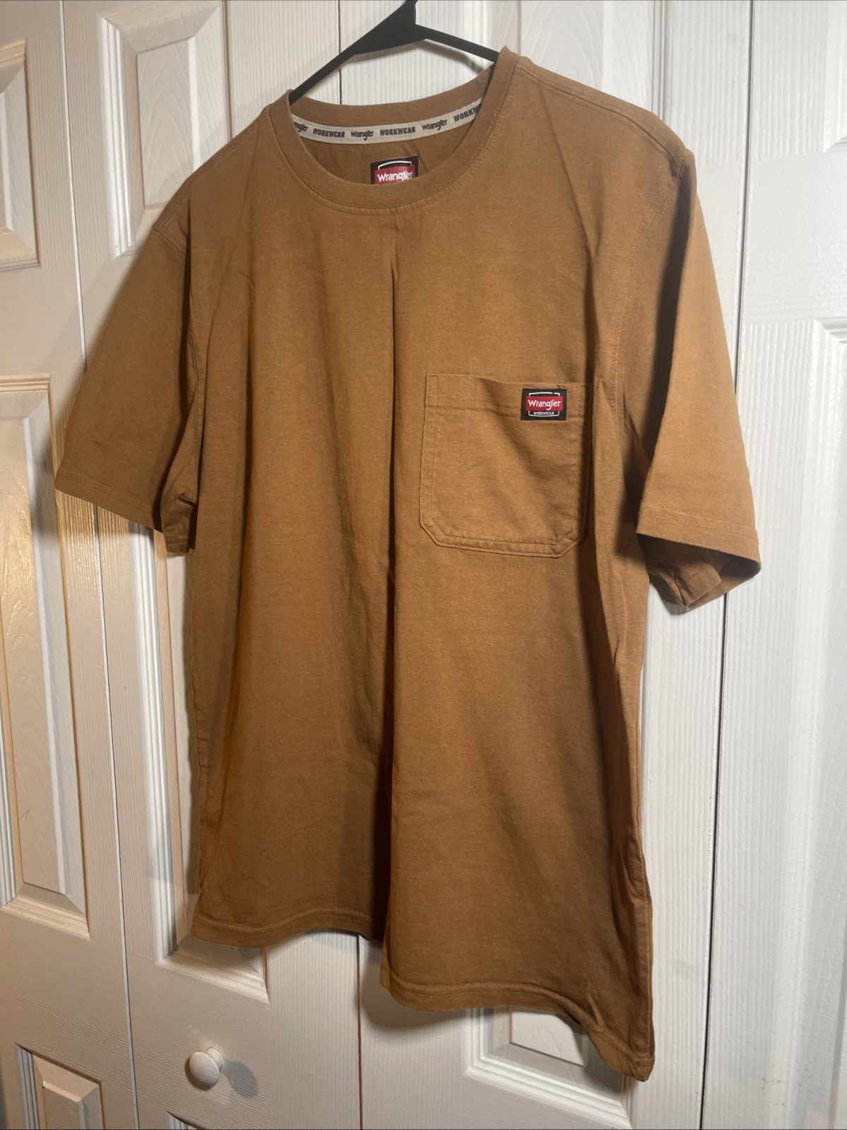 Wrangler Workwear Pocketed Embroidered Tag T Shirt Western Excellent Size Medium gallery