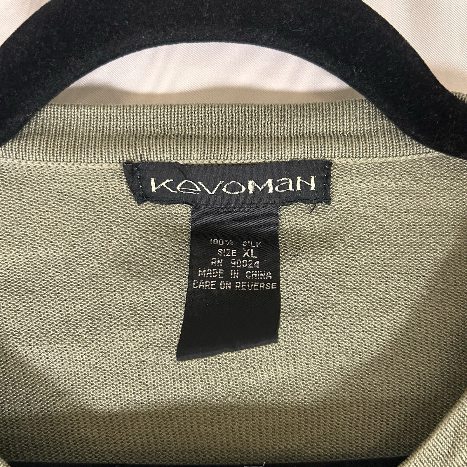 Kevoman 100% Silk Blouse Men's XL Solid Green Knit Short Sleeve Crew Neck gallery