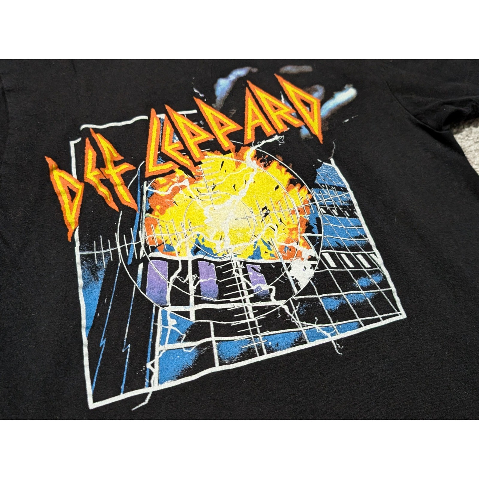 Def Leppard Pyromania Graphic T-Shirt Medium Black Rock Band Tee Short Sleeve gallery