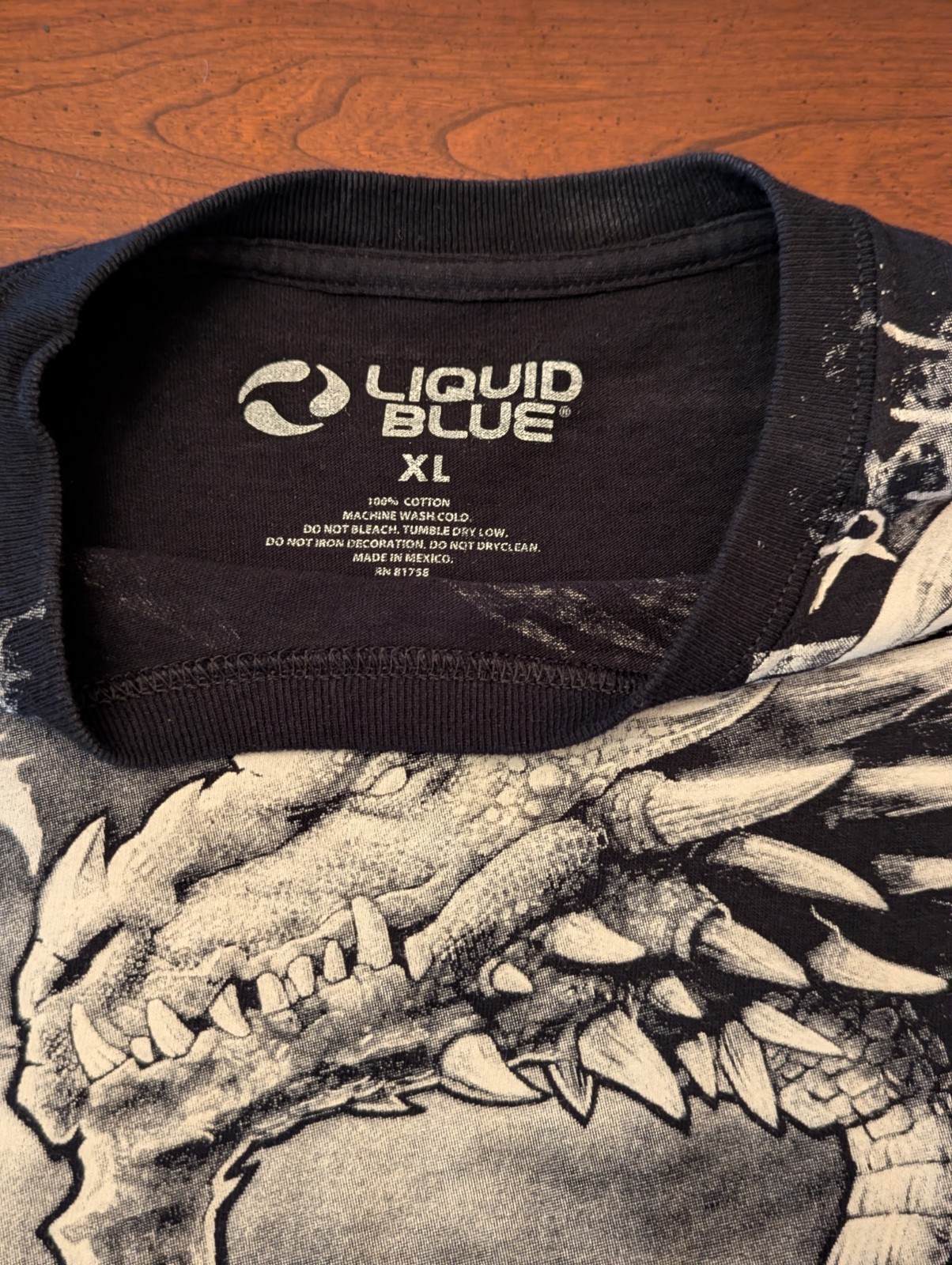 NWT Liquid Blue Dragon Dreamcatcher Men's XL Black & White Graphic Print Tshirt gallery