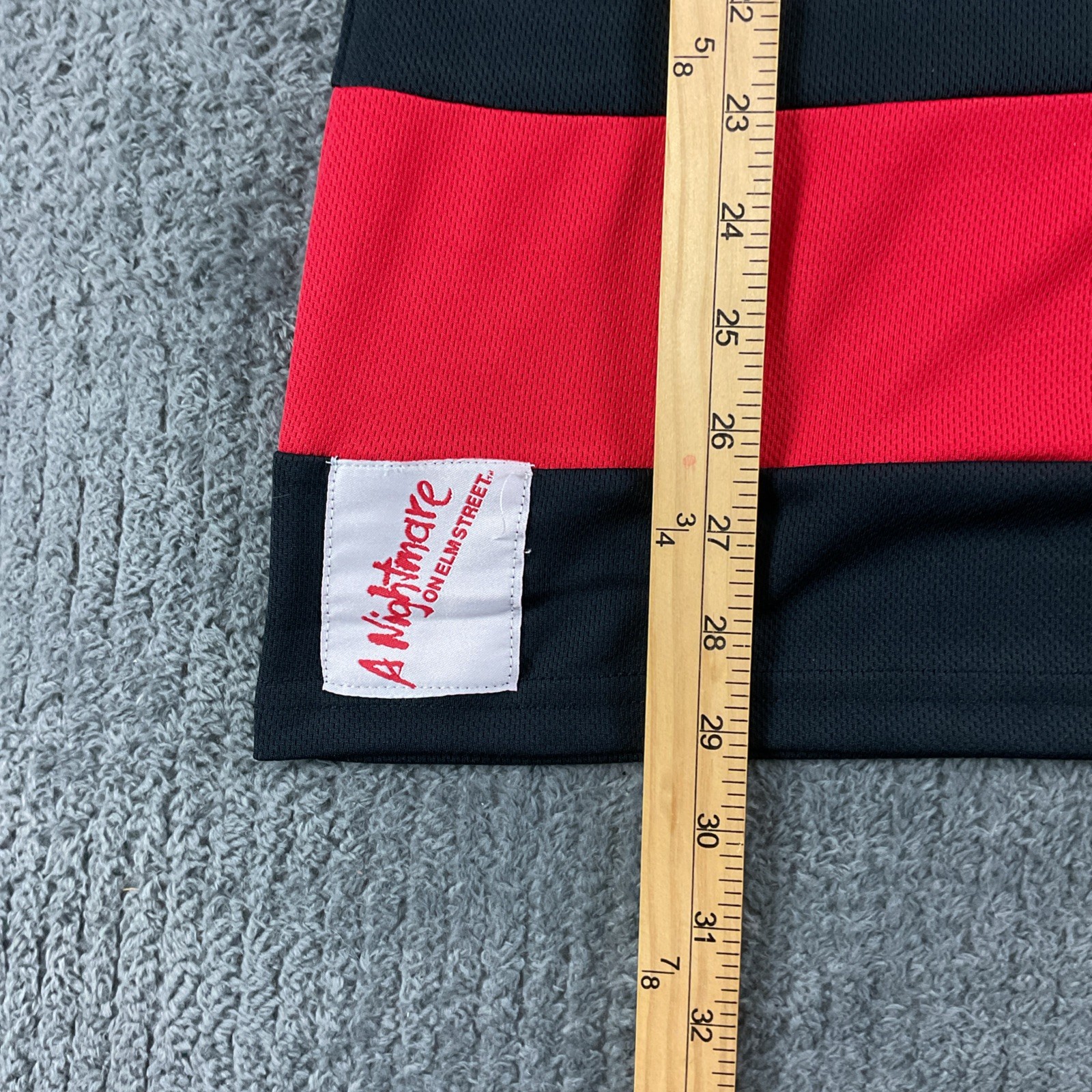 Nightmare on Elm Street Jersey Mens Medium Freddy Krueger Hockey Springwood High gallery