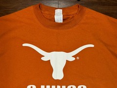 2005 Texas Longhorns Red River Rivalry T-shirt- O WHO – Size X-Large