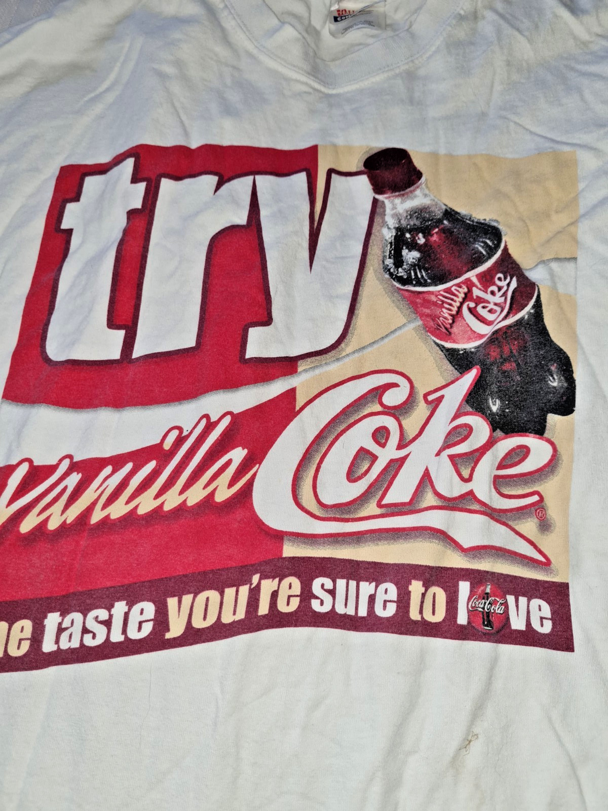Vintage Vanilla Coke Shirt Snack Tee Sign Advertisement Soda Pop Y2K Coca-Cola