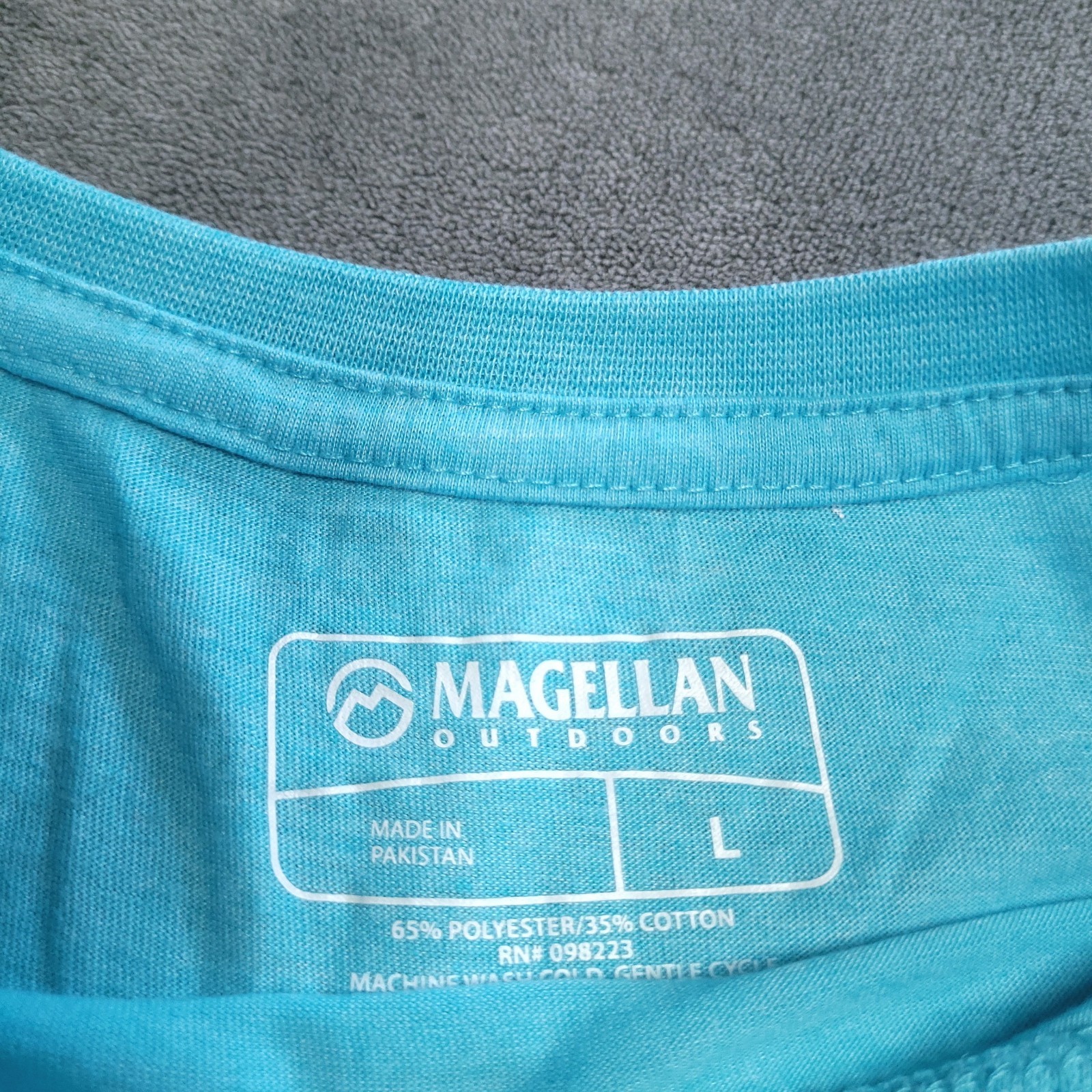Magellan Outdoors Charter Fishing Boat Large Shirt USA Blue Sportsman Ocean Sea gallery