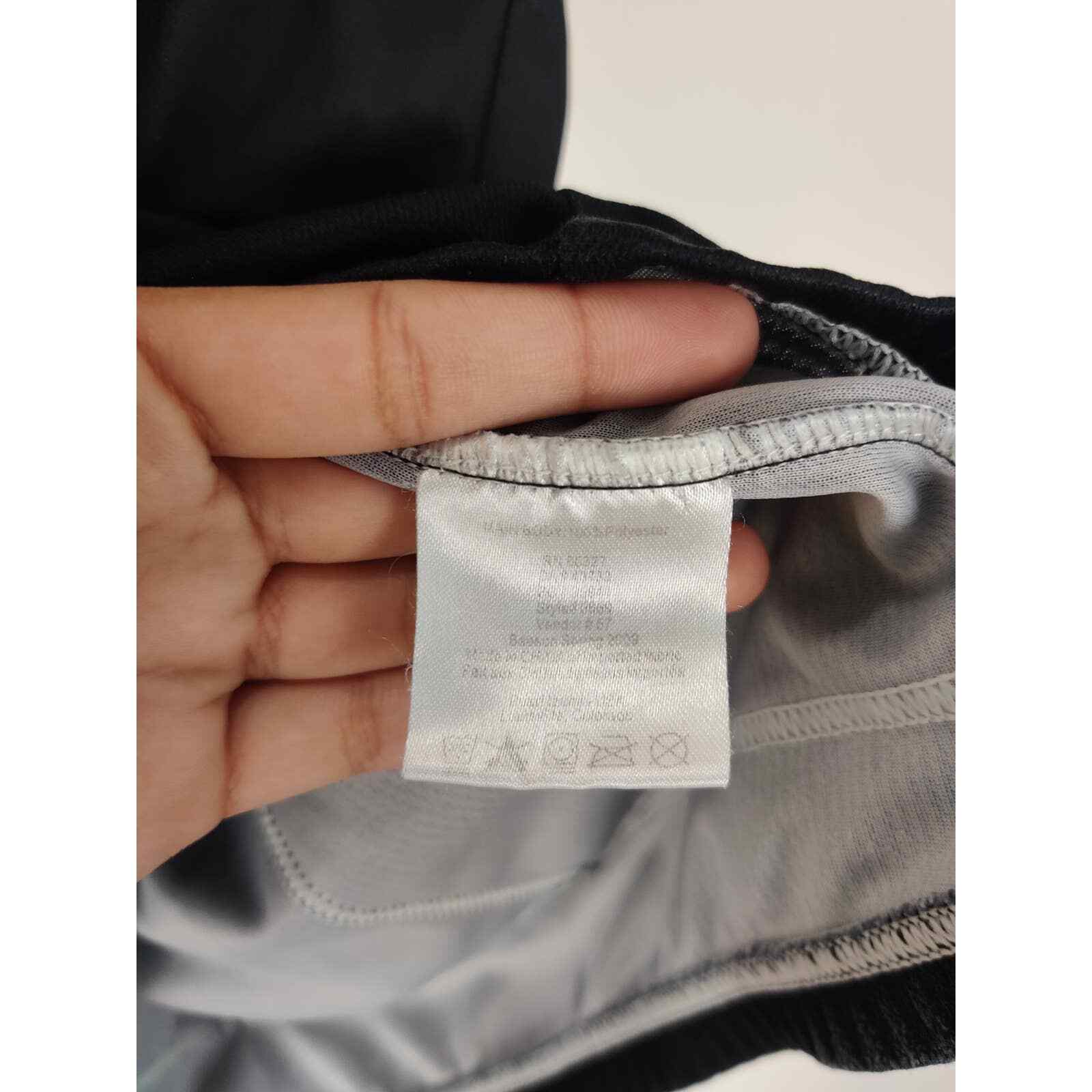 (V) Pear Izumi Men cycling jersey sport black/gray 3/4 zip sz M gallery