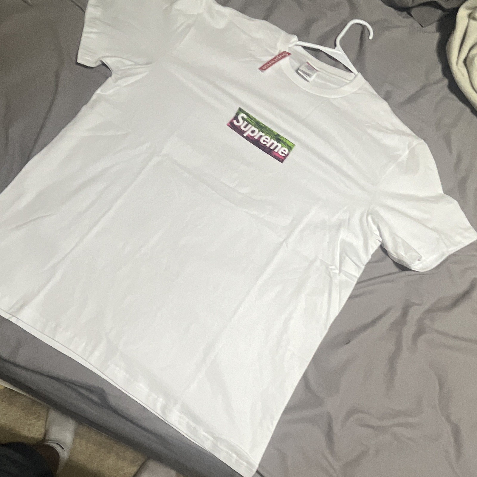 Supreme White Box Logo Graphic Print Cotton Crew Neck Short Sleeve T-Shirt M gallery