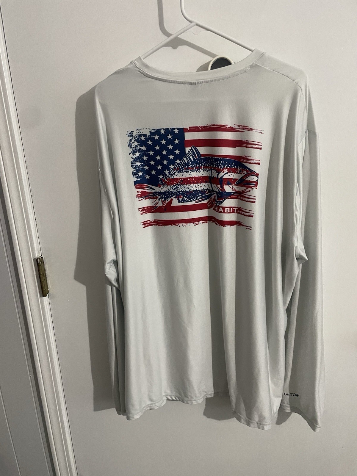 Habit Solar Factor T Shirt Long Sleeve Size 2XL White American Flag Back Good gallery