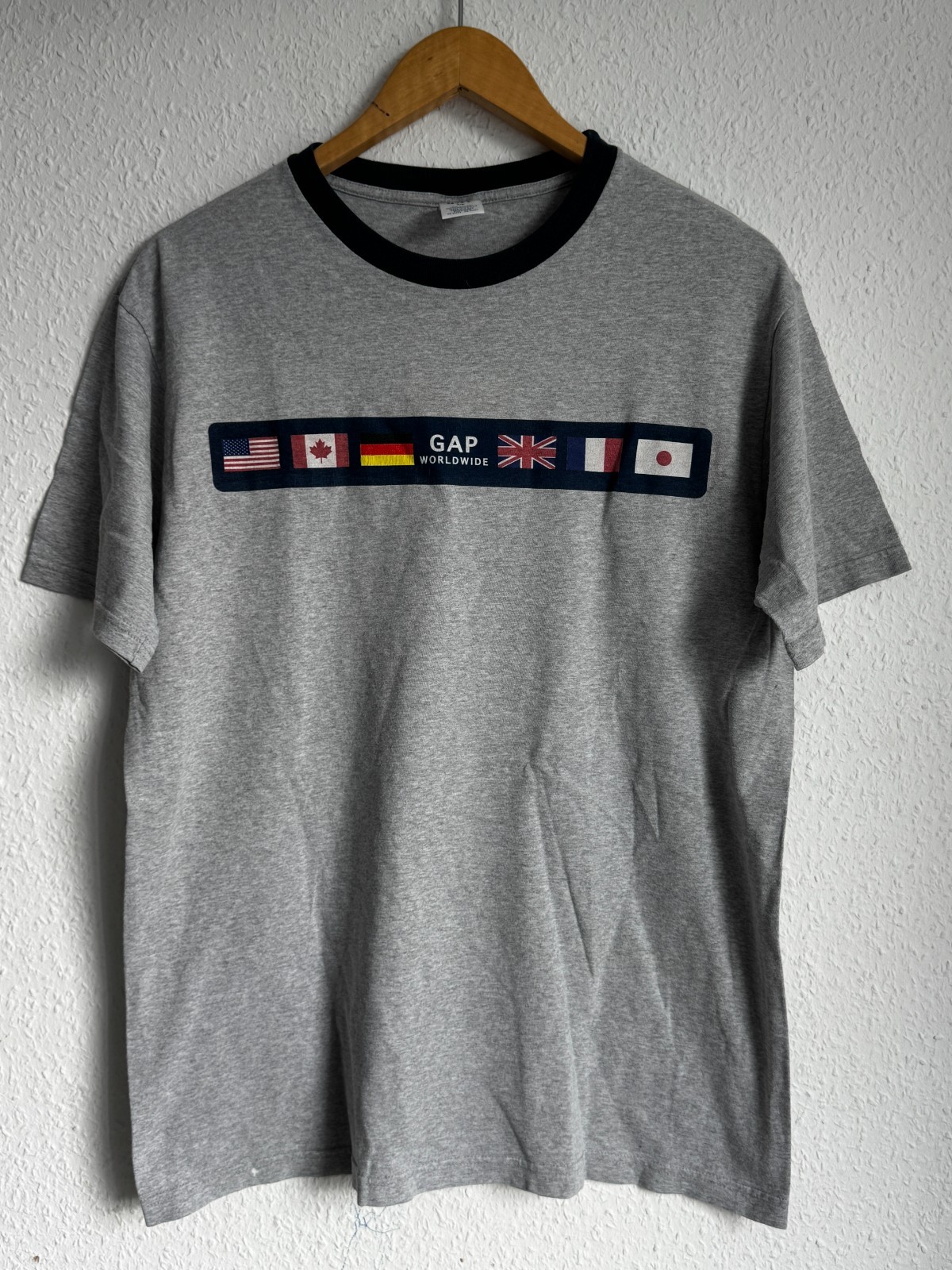 Vintage 90s GAP Worldwide “Flags” Ringer T-Shirt – Made in USA –