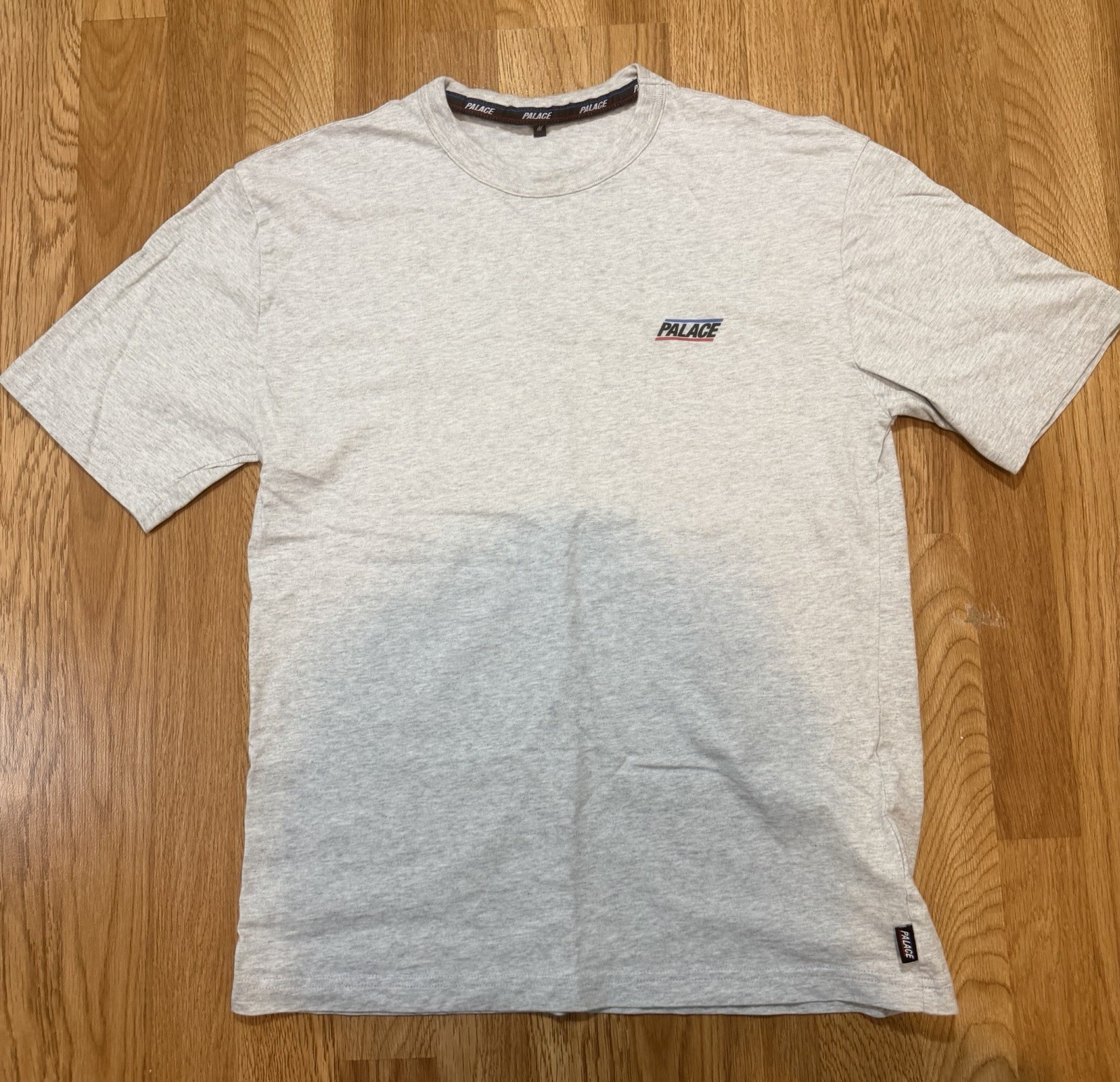 Men’s Palace Skateboards Gray Spellout Logo Basically A T Shirt Medium Preowned gallery