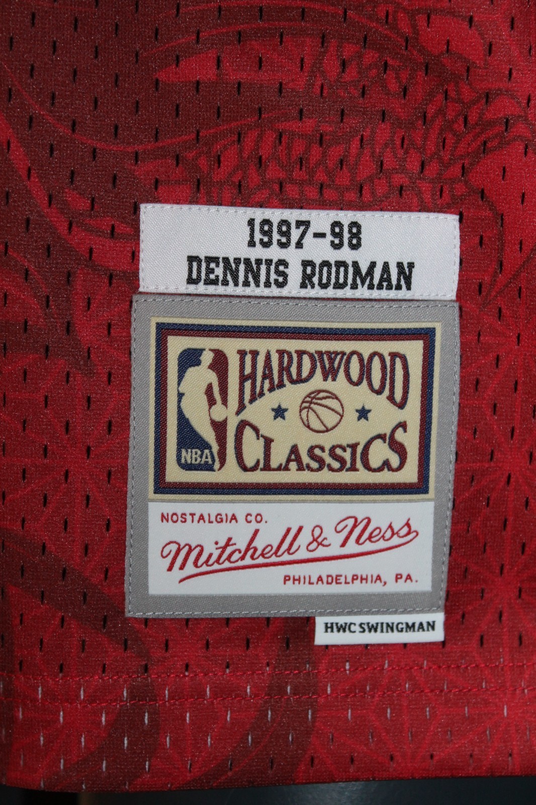 MITCHELL & NESS NBA ASIAN HERITAGE 6.0 FASHION SWINGMAN JERSEY CHICAGO BULLS gallery