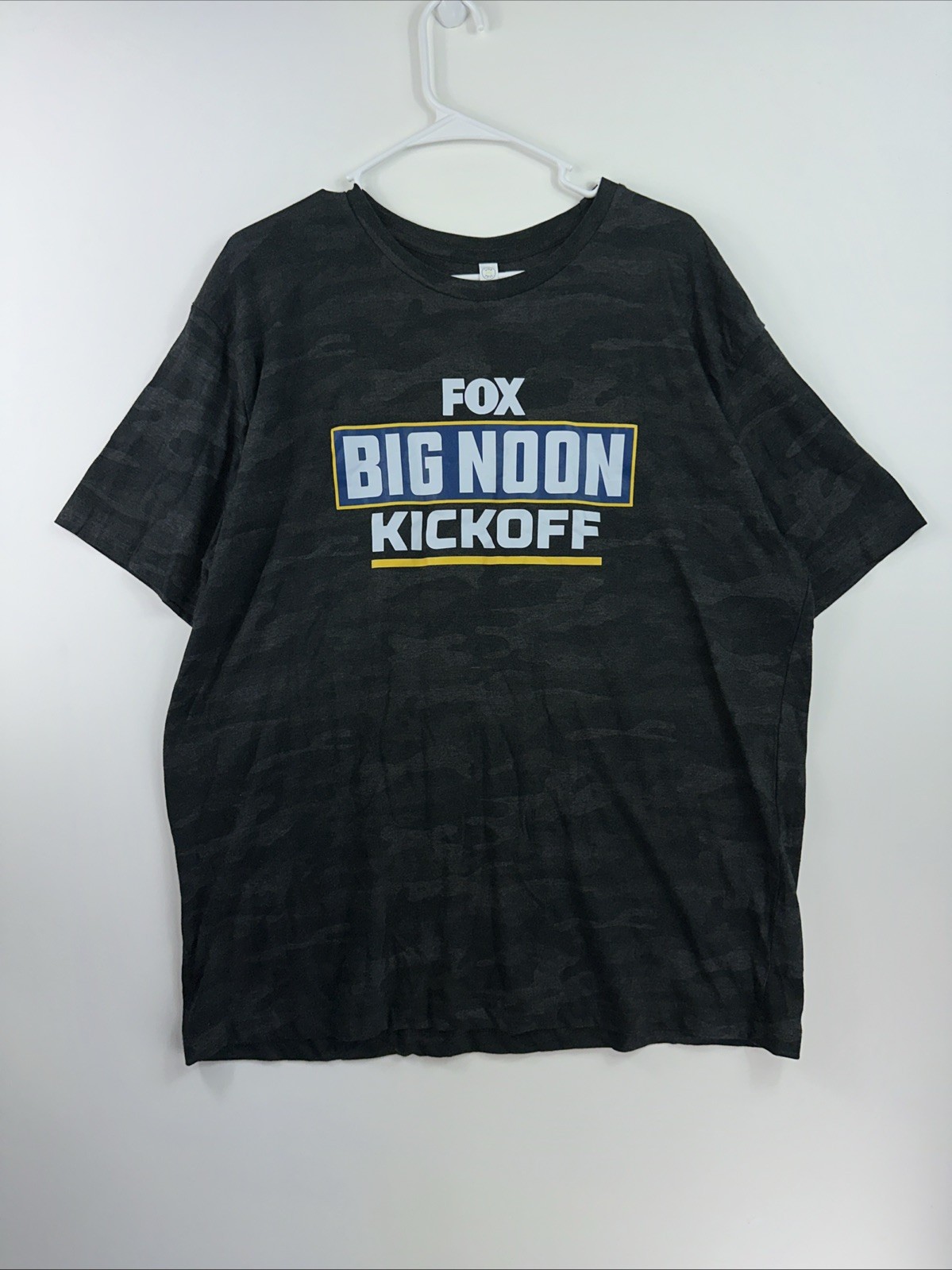 Fox BIG NOON Kickoff Barstool Men’s XL Gray Camo Cotton Poly Blend T-shirt gallery
