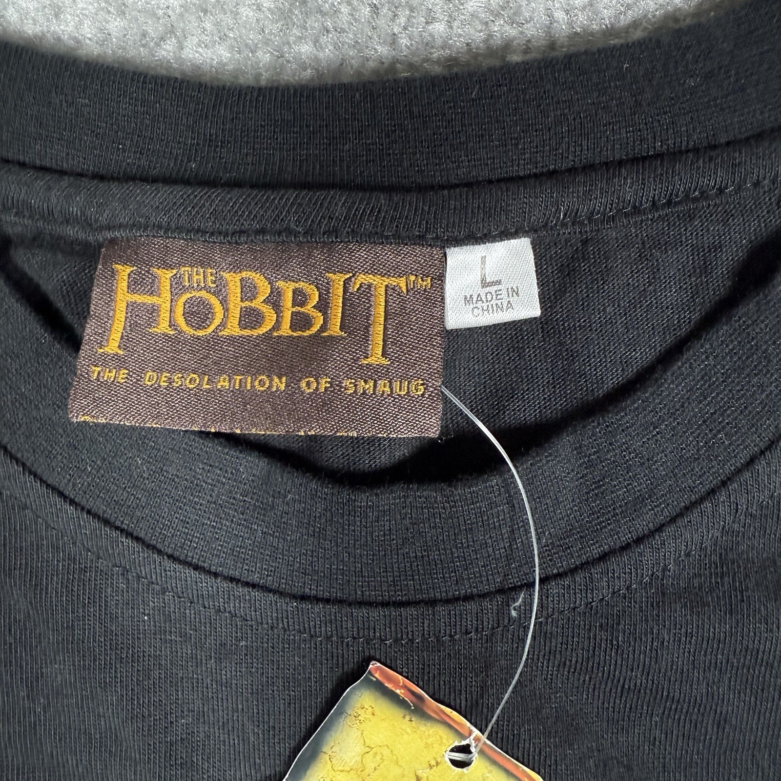 NWT Hobbit T-Shirt Men’s Large Black Gandalf Short Sleeve Crew Neck gallery