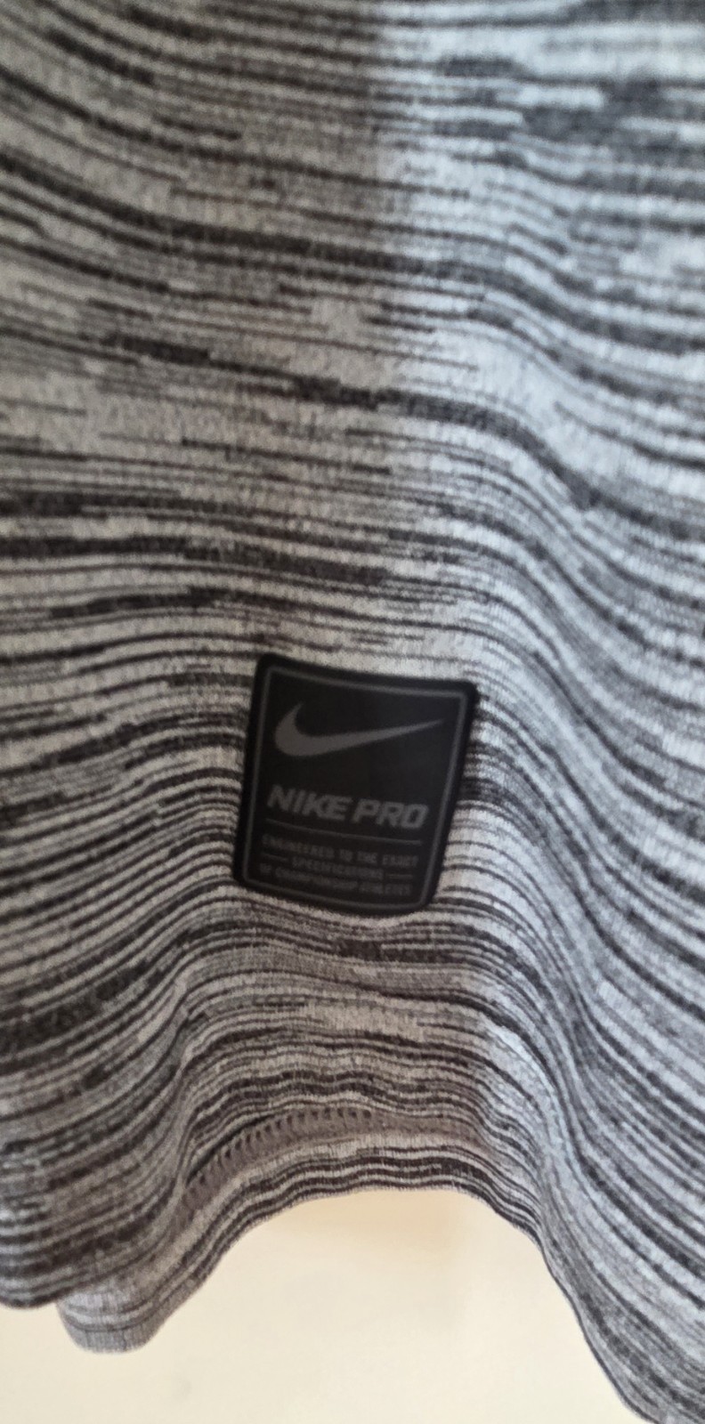 Nike Men's Pro Dri-Fit Performance grey Fitted Tee, size medium gallery