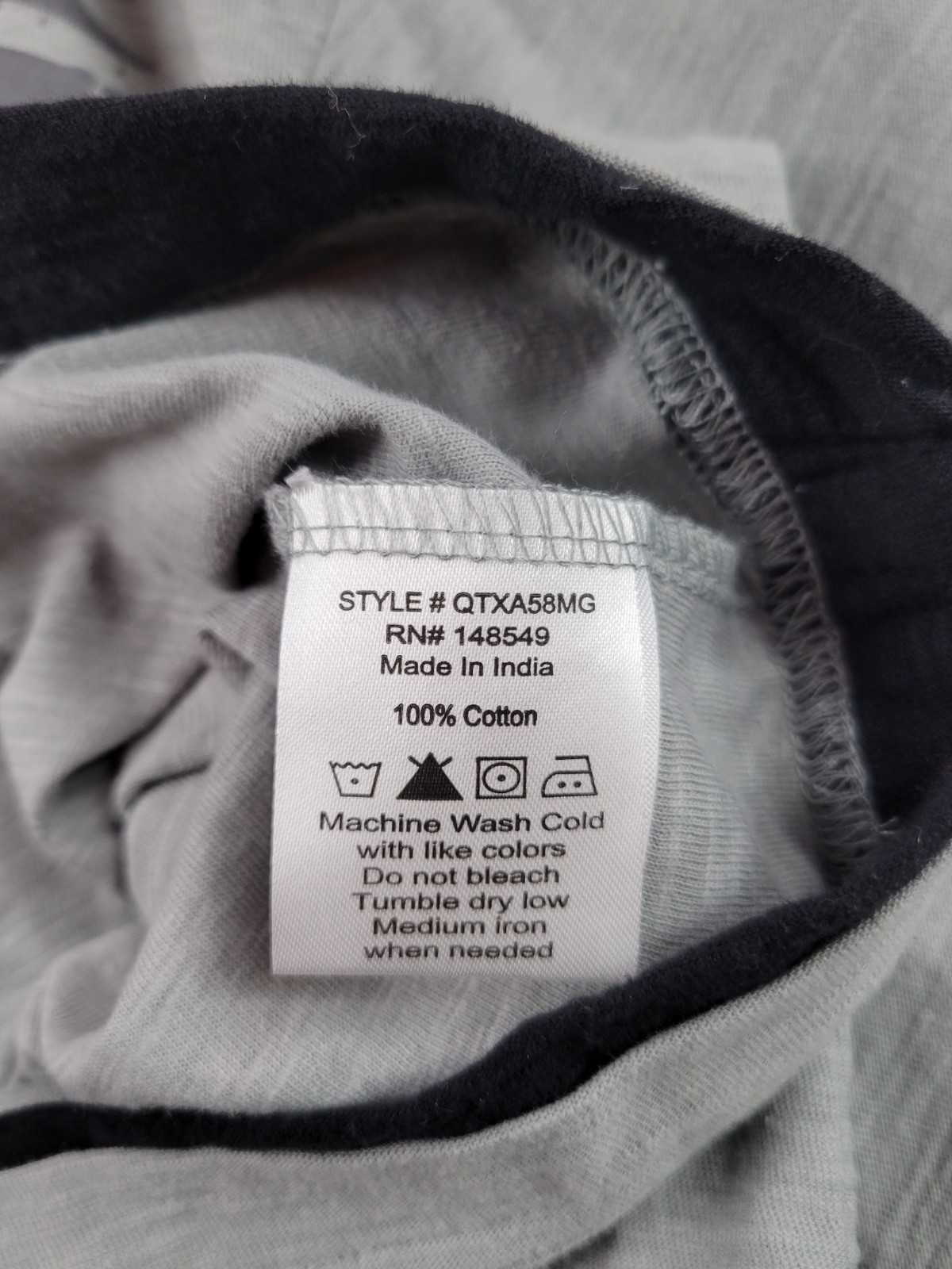 Quilted Giraffe Men's 5XL Grey V-neck T-shirt Short-sleeve gallery