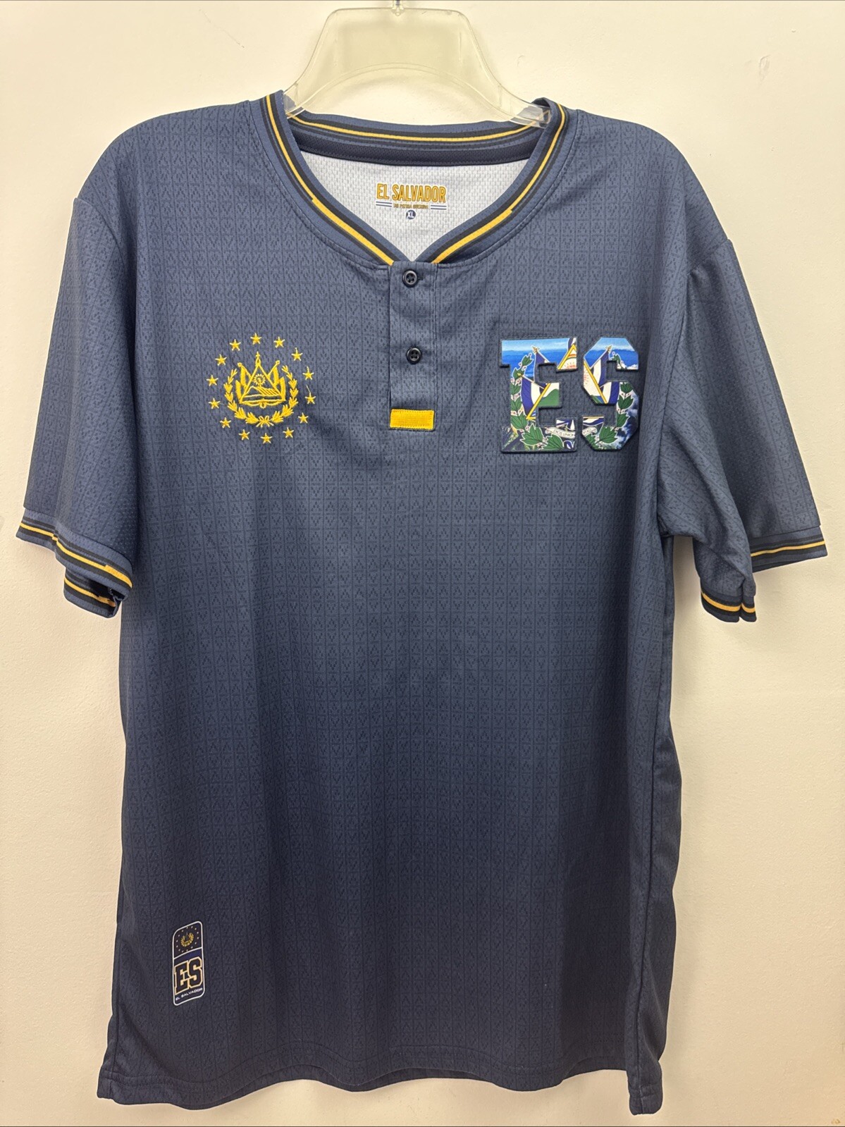 El Salvador Camisas Talla XL gallery