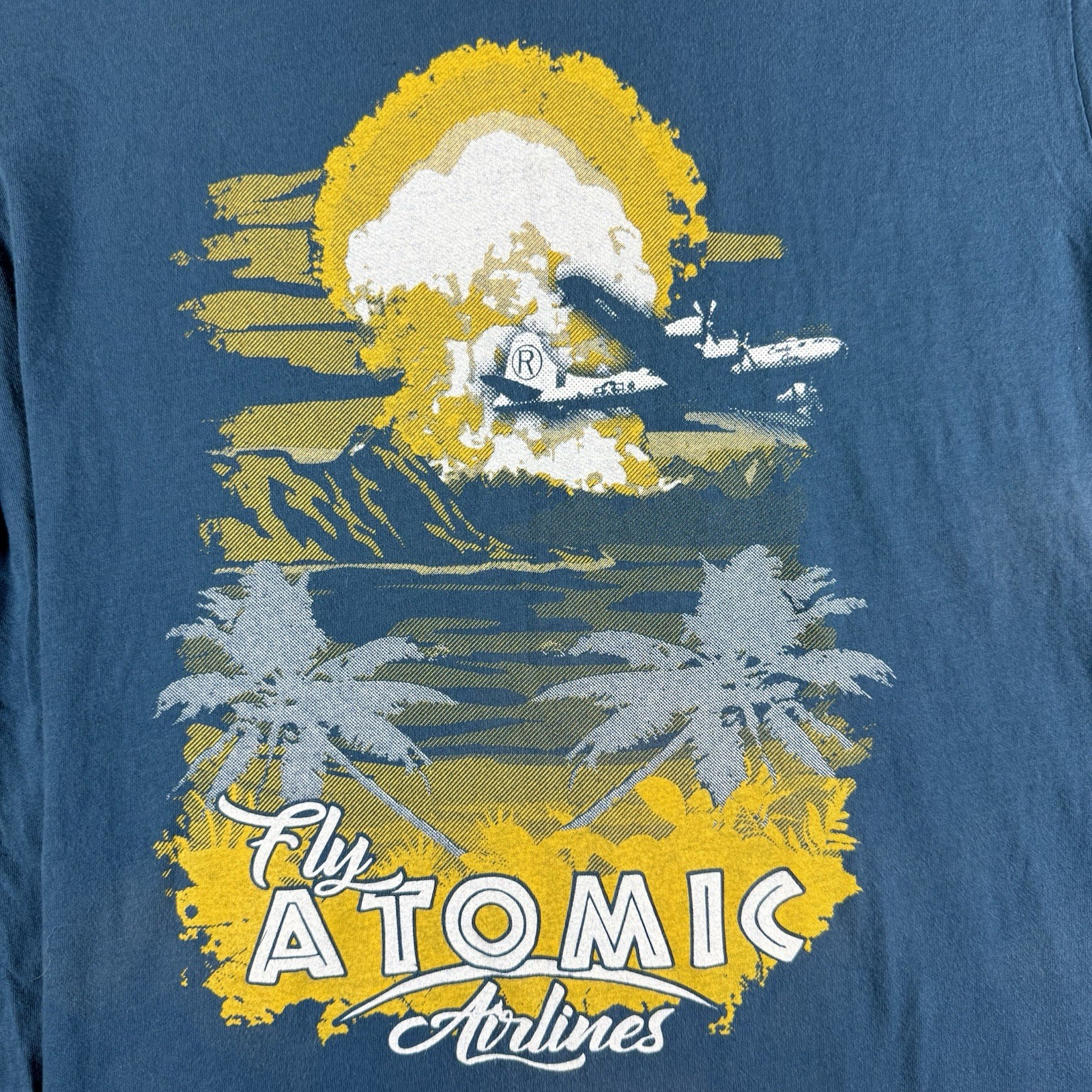 Grunt Style 1776 Large T-Shirt Fly Atomic Airlines Blue Fits Like Medium gallery
