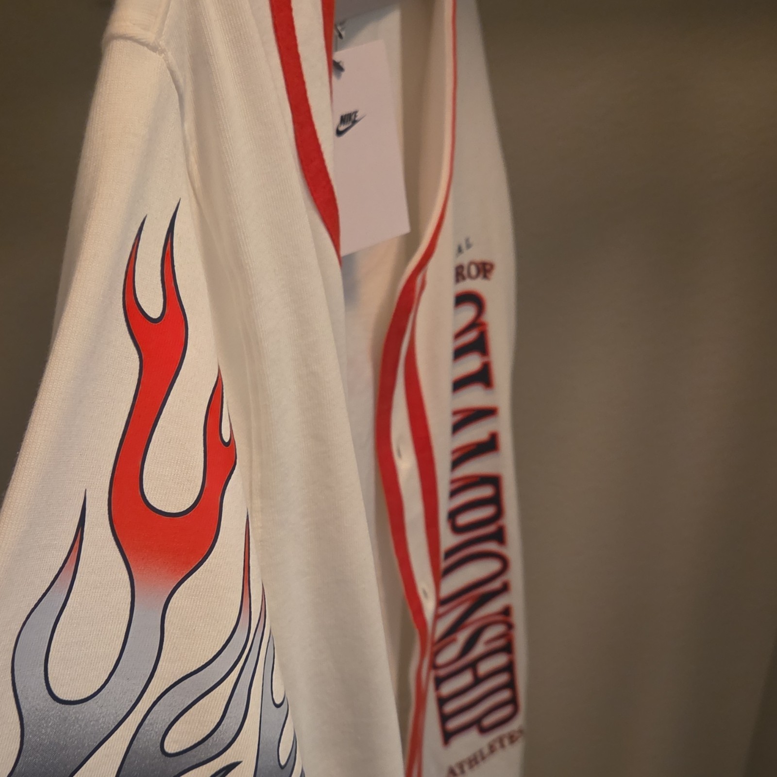 Nike Men’s XL Button-Front V-Neck Jersey T-Shirt White/Red/Blue Graphic gallery