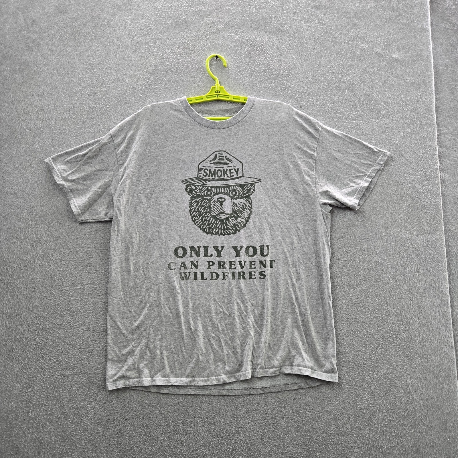 Smokey The Bear Men Shirt XL Gray Logo Short Sleeve