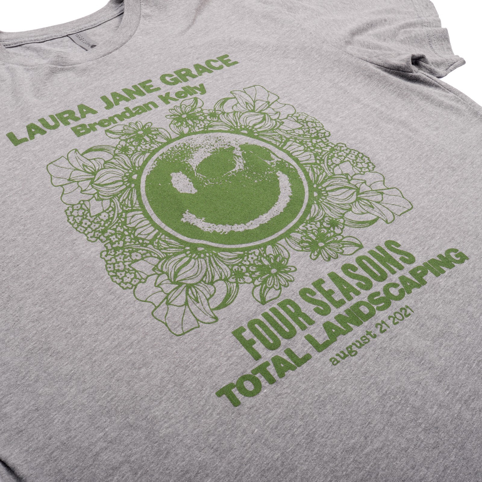 Laura Jane Grace Brendan Kelly Four Seasons Total Landscaping T-Shirt Size Large gallery