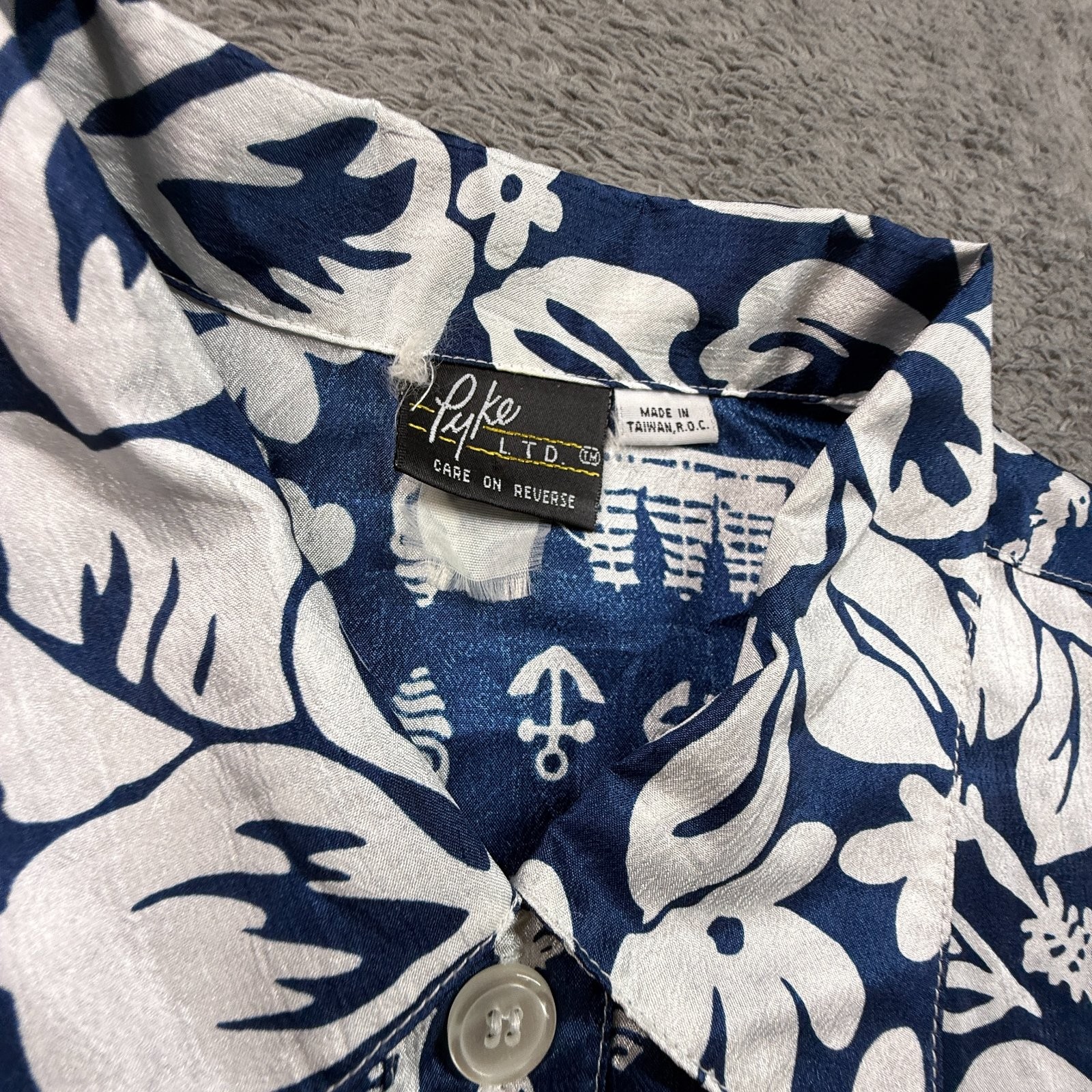 Vintage 80s Pyke Ltd Hawaiian Shirt Womens M Navy Blue Hibiscus Nautical Print gallery