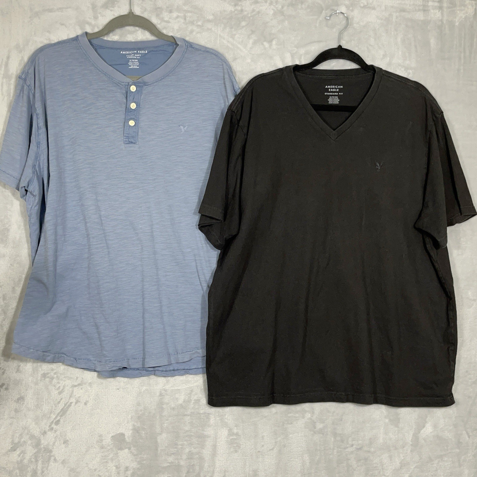 American Eagle Mens T-Shirt LOT OF 2 Standard Fit Short Sleeve XL Soft Logo gallery