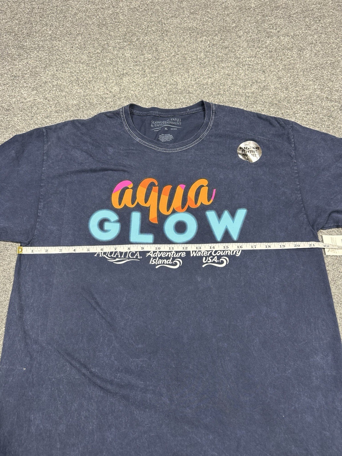 SeaWorld Aquatica Aqua Glow Shirt XL Blue Short Sleeve Cotton NEW gallery