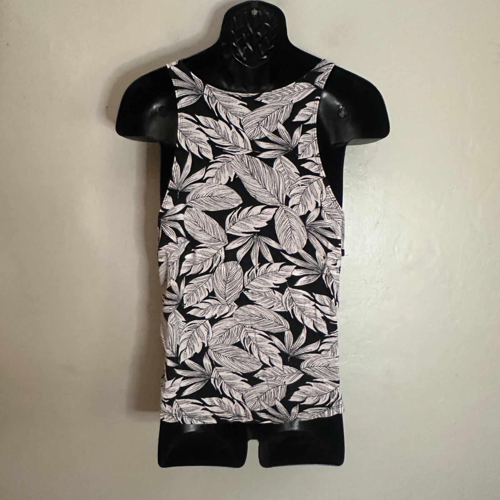 Ball Stringer Tank Top XL Gently worn Cotton spandex blend no fabric tag gallery