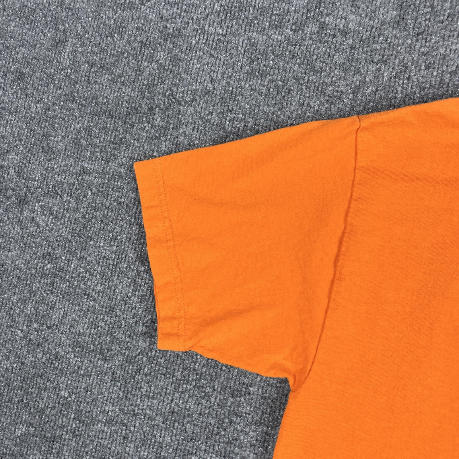 Drake Shirt Mens Medium Orange Logo Graphic Hunting Outdoor Cotton Tee gallery
