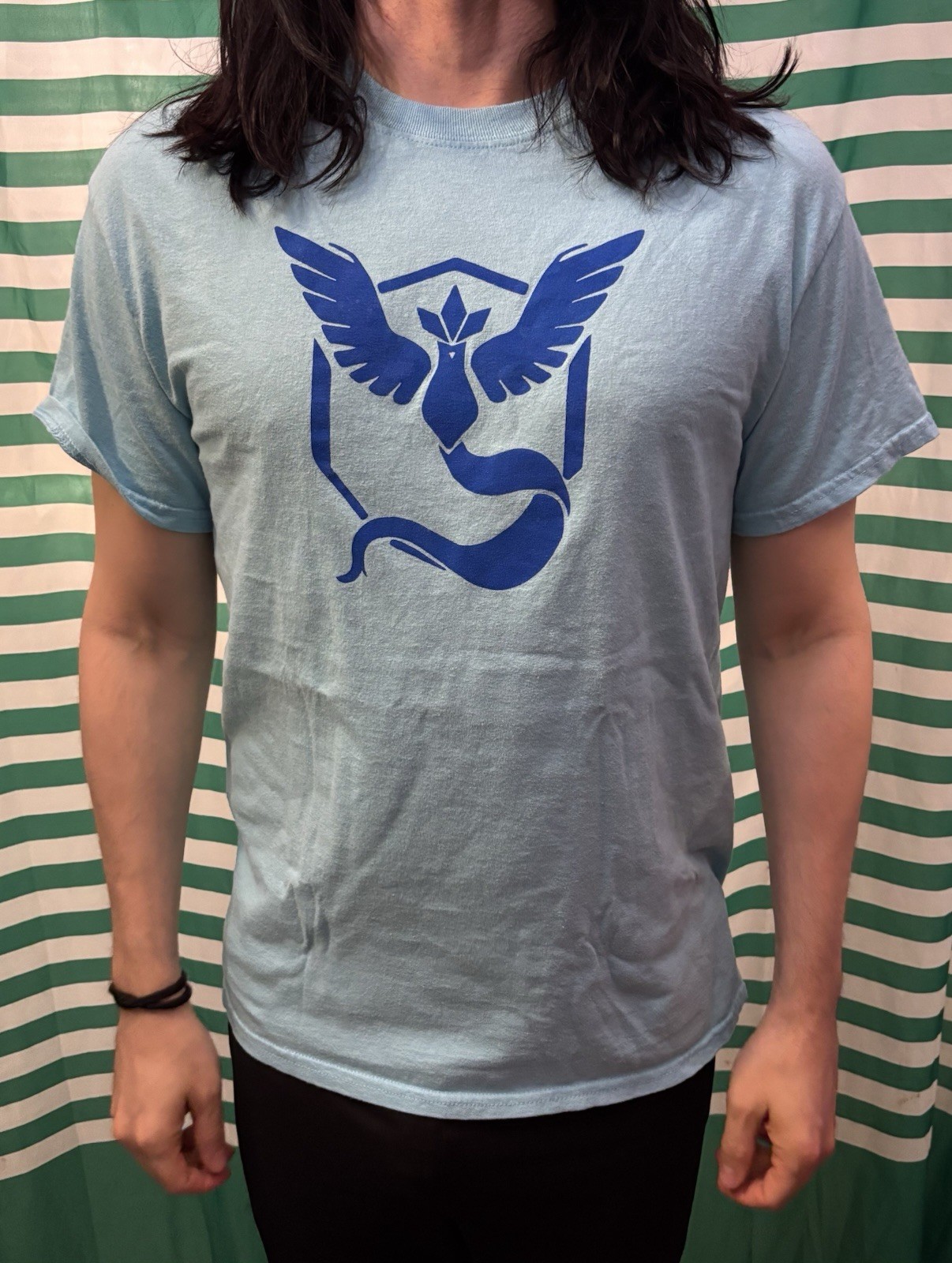 Pokemon Go Team Mystic T Shirt Medium Blue Not Vintage Only 10 Years old