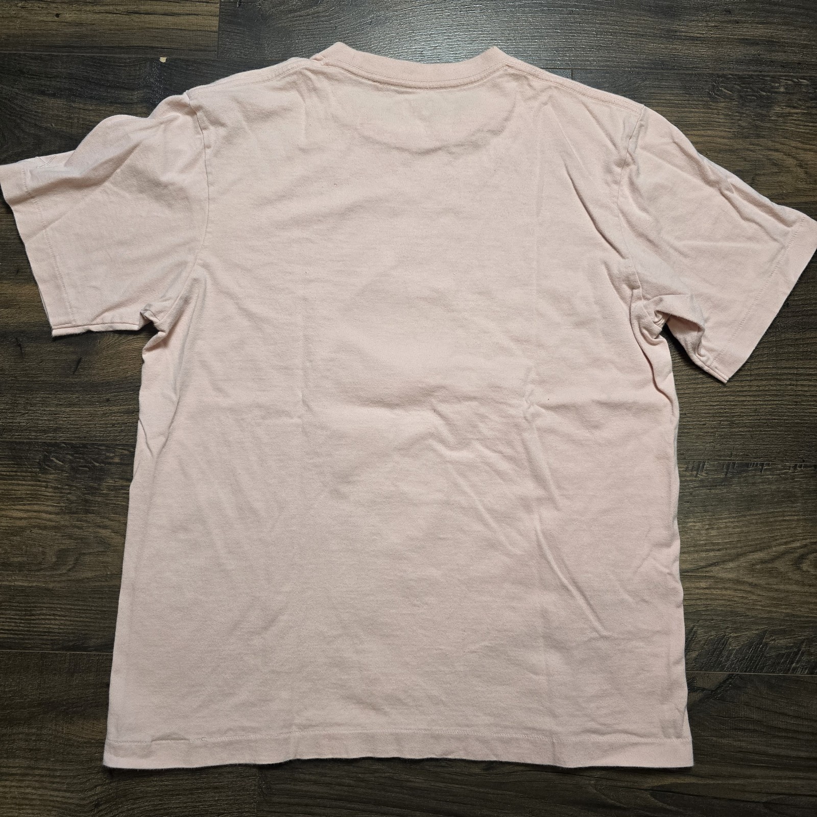 KAWS x Uniqlo UT Summer Companion Tee L Pink Graphic Streetwear Collector gallery