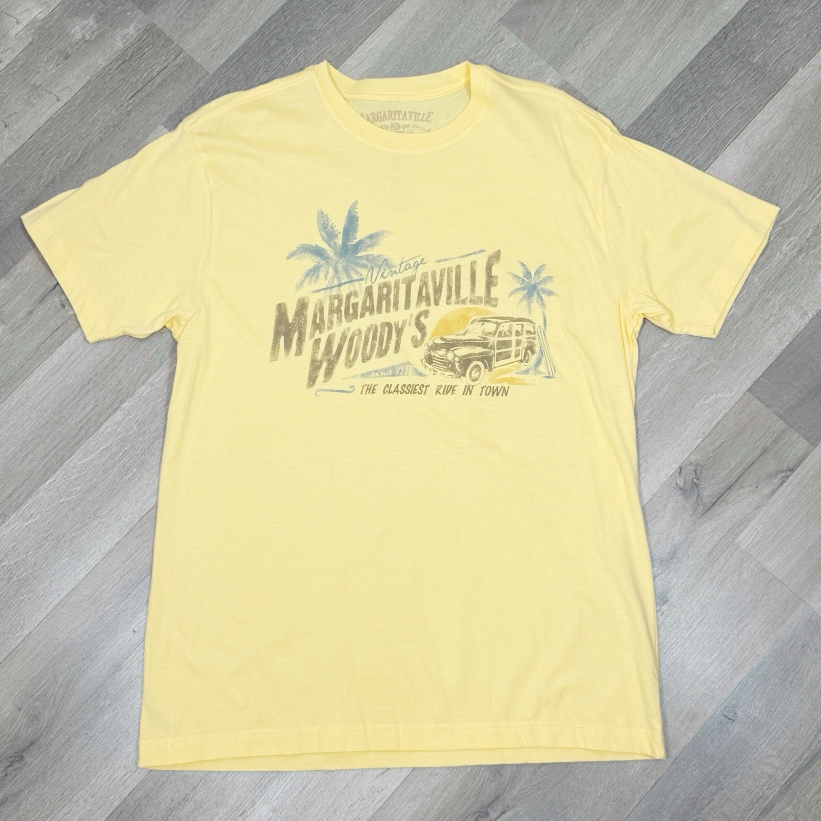 Margaritaville Tee Shirt Men’s Large Pale Yellow Tropical Woody Wagon Cotton gallery