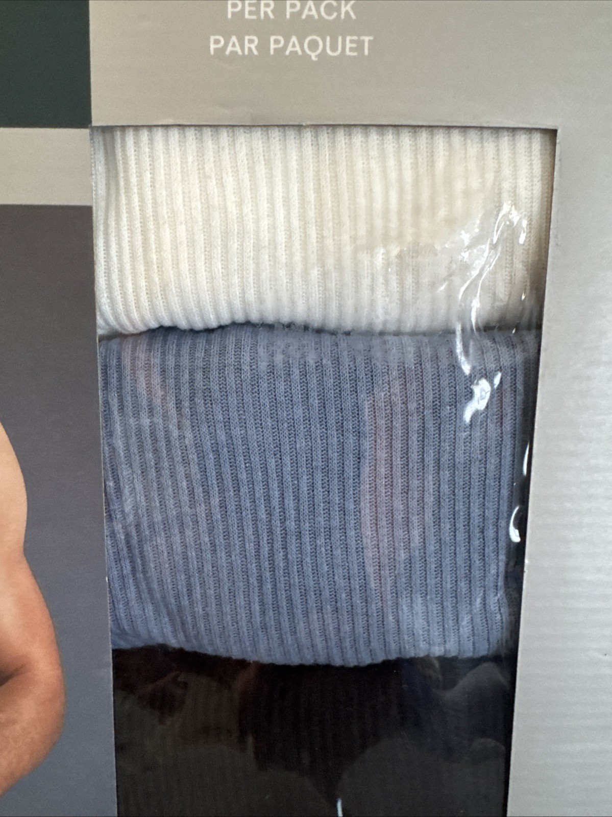 Perry Ellis Cotton Blend Tag Free Medium Size Tank Tops #7300 gallery