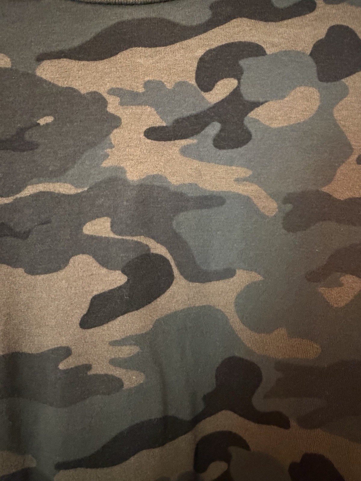 Old Navy Camouflage Long Sleeve T-Shirt Men Size Small Soft Washed Green Black gallery