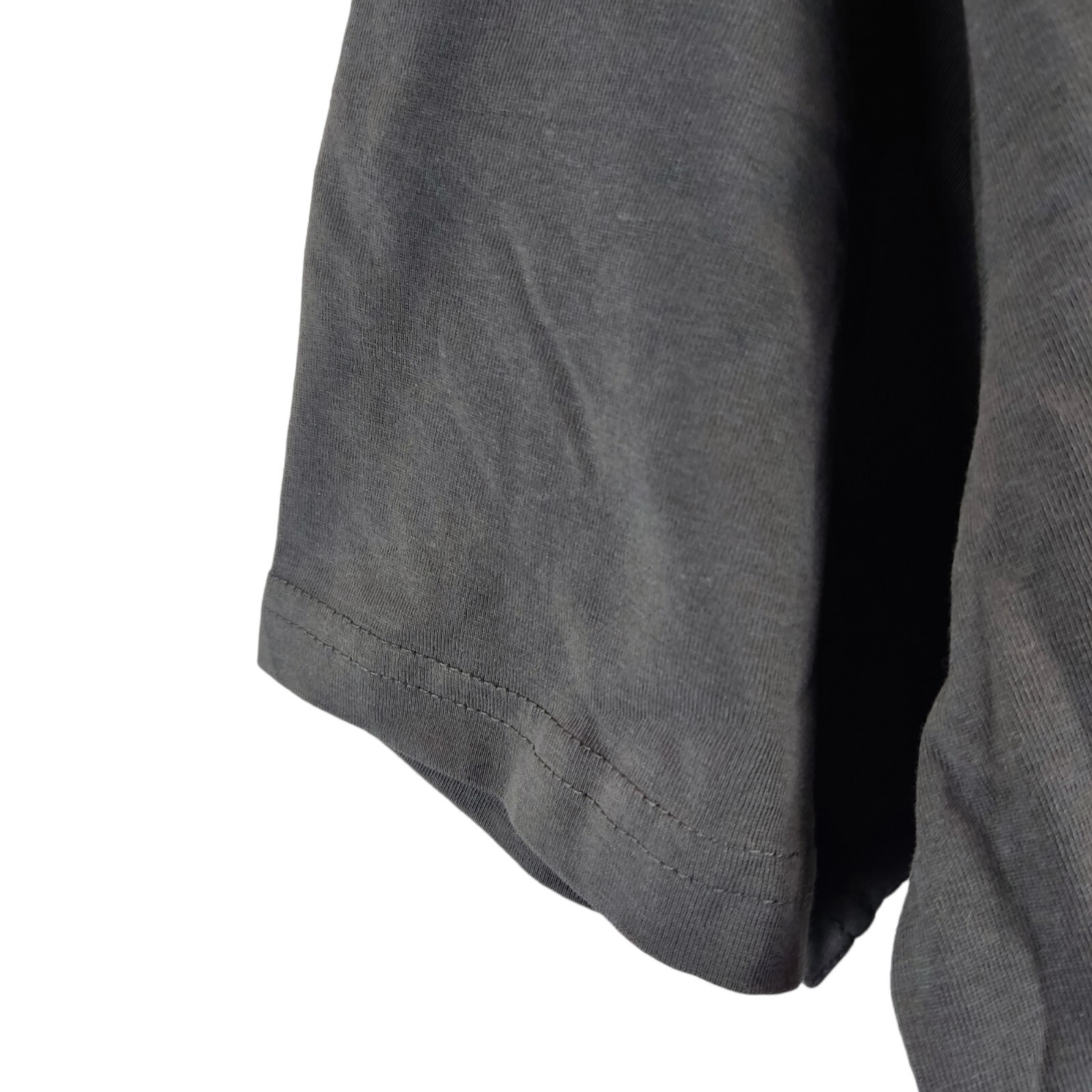 uneek mens t-shirt grey large print round neck short sleeve size xl free postage gallery