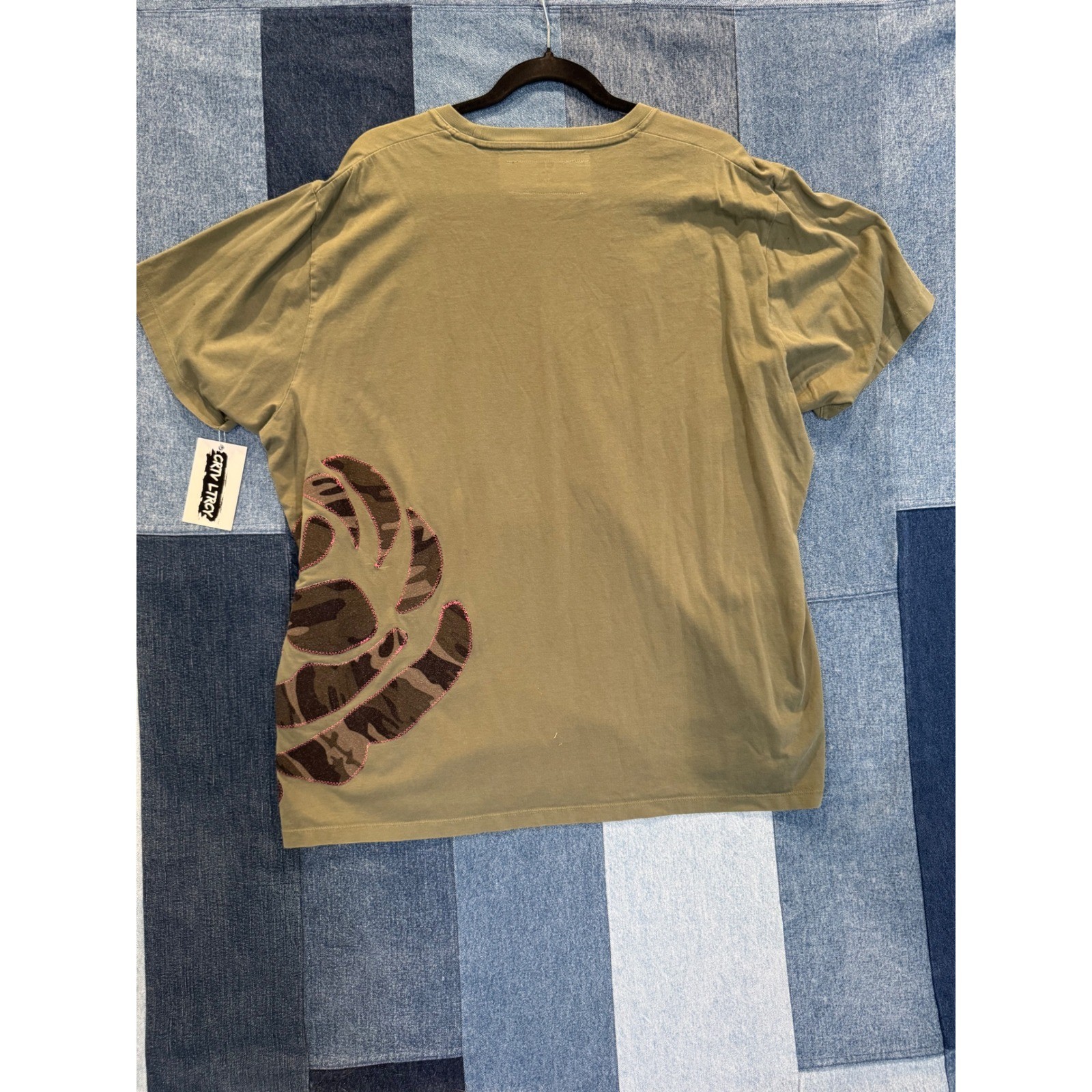 CRTV LTRCY Upcycled Moth Block Print Patchwork T-Shirt XL Olive Pink Camo gallery