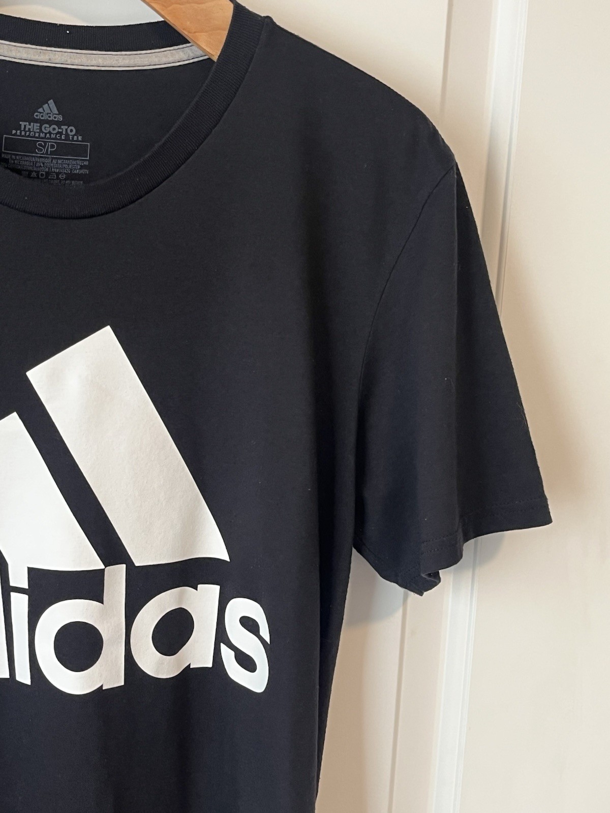 Adidas T Shirt Men's Size S The Go-To Performance Black White Crew Neck Athletic gallery