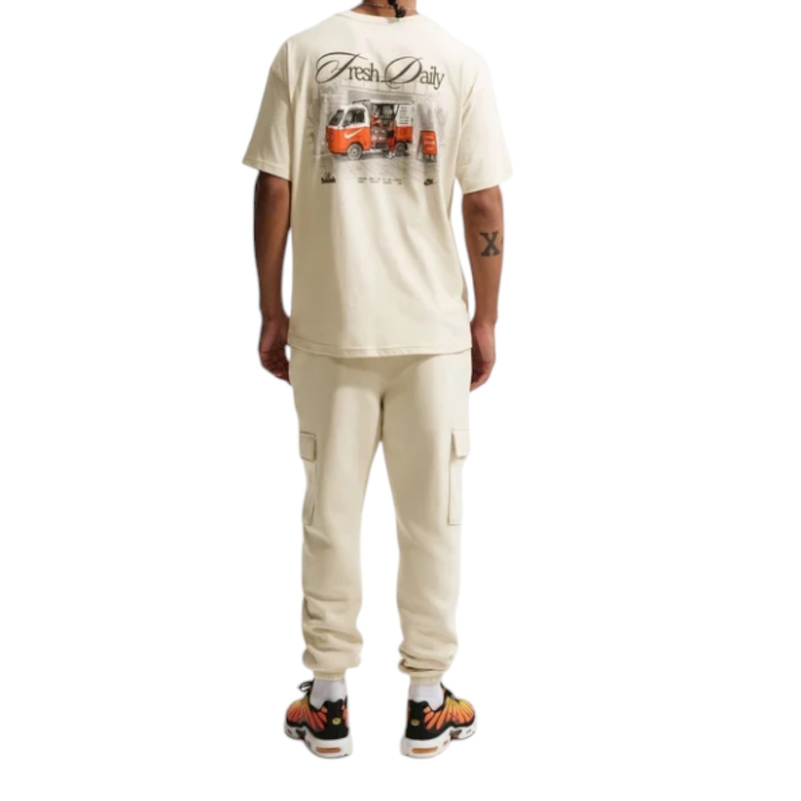 Nike Air Men's Sportswear Club Swoosh T-shirt | IH1157-229 | IO9514-072 gallery