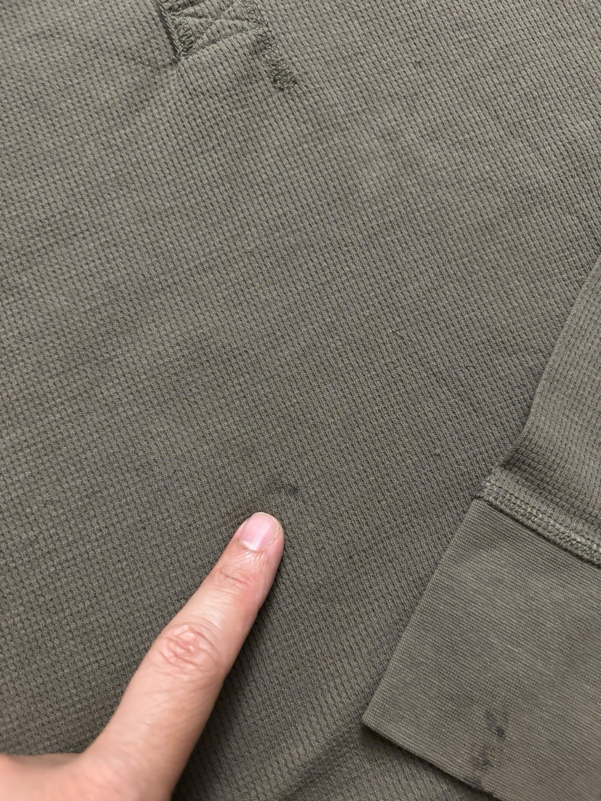 Vince Shirt Mens Size Medium Dark Olive Wafer Knit Henley Shirt Long Sleeve Slim gallery