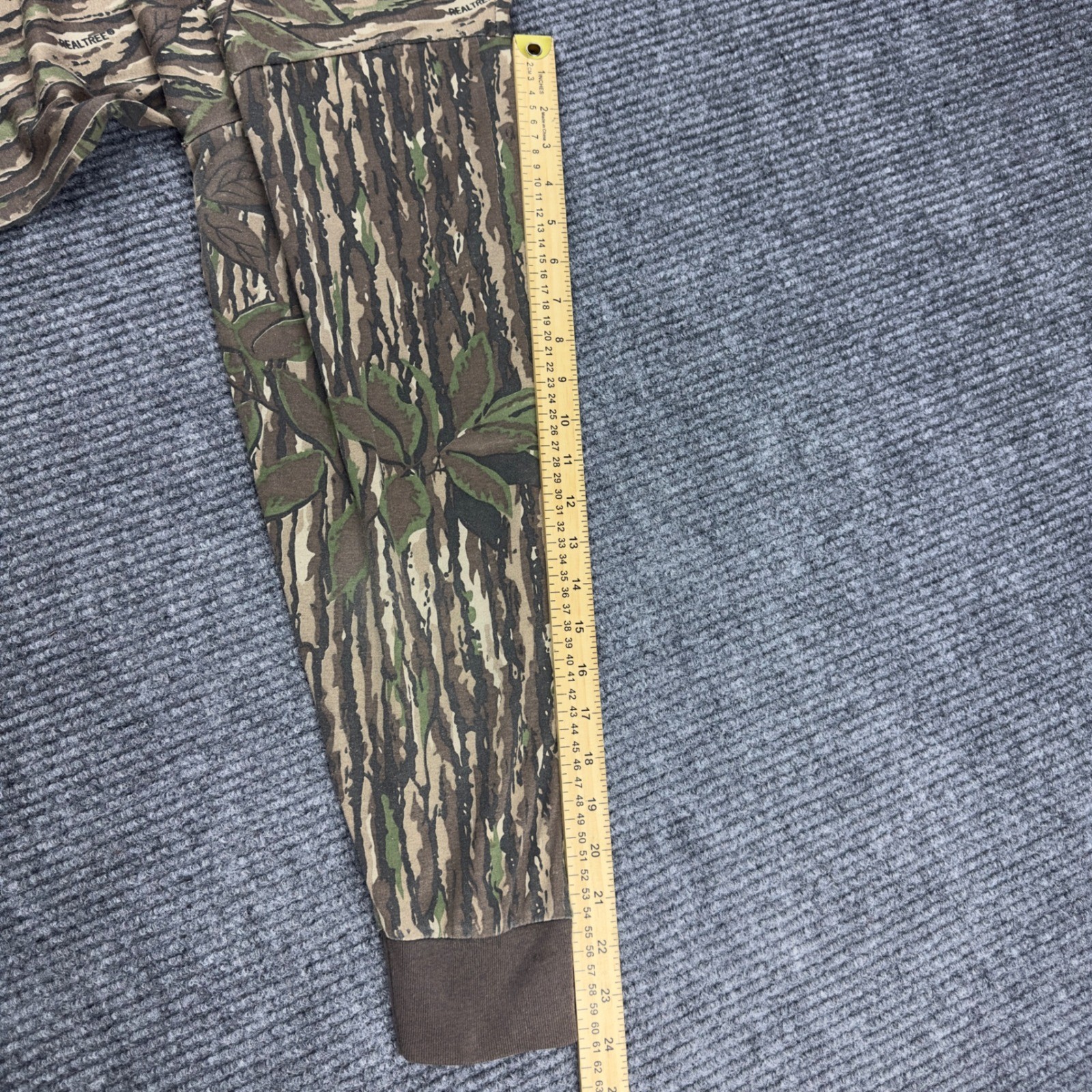 Vtg Realtree Camo Long Sleeve Pocket T-Shirt Mens Brown Bark Hunting Top Flaw gallery