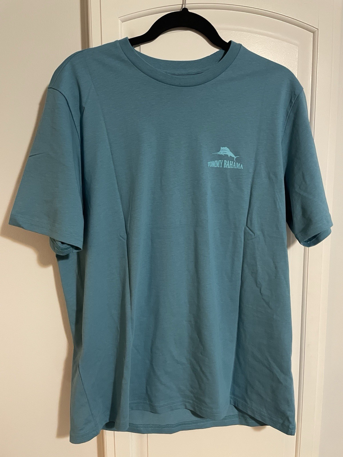 Tommy Bahama Medium Teal Blue Polar Beers Graphic T-Shirt