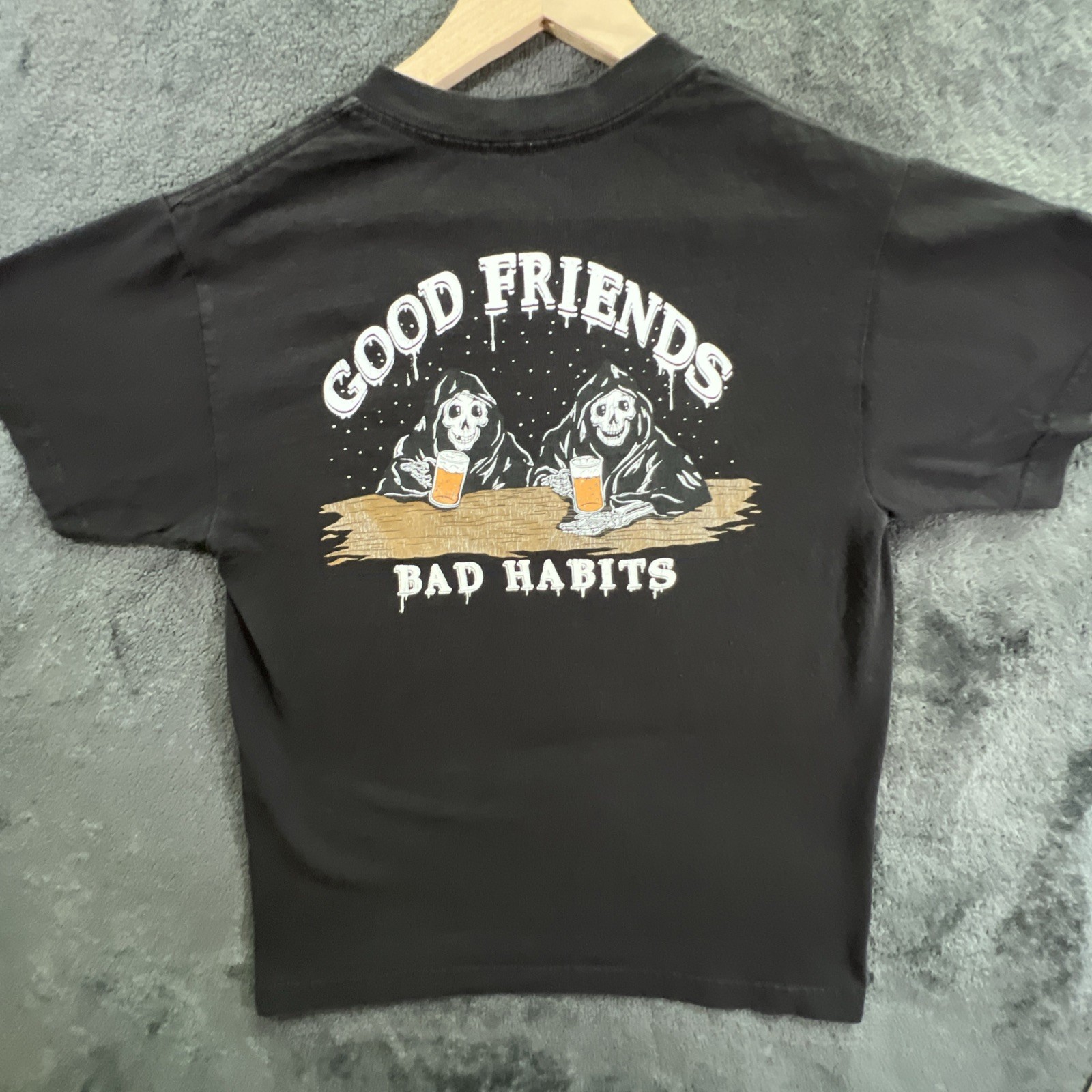Fresh Vibes Mens Short Sleeve Black T-Shirt Size Small Good Friends Bad Habits gallery