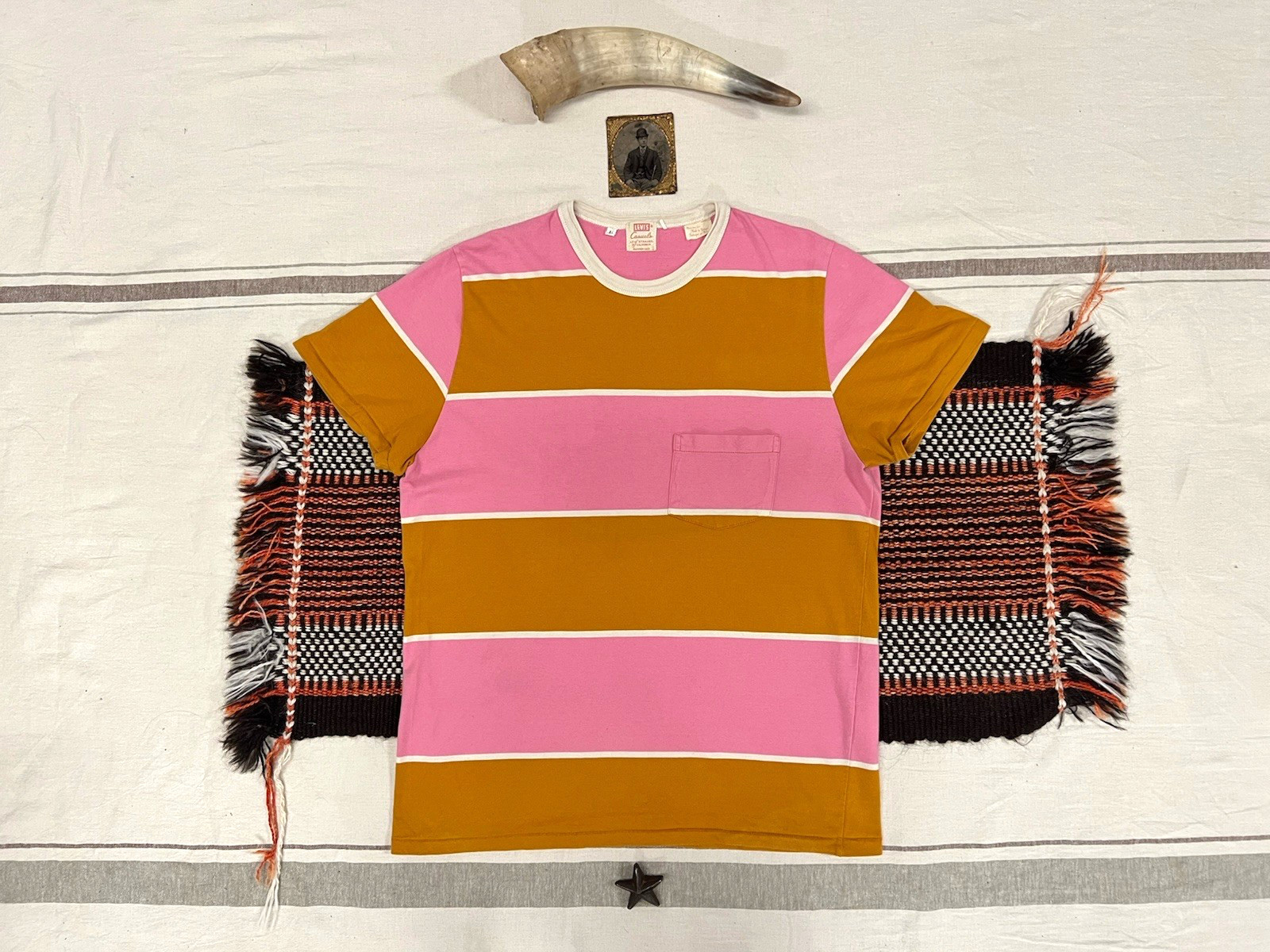 LVC T-Shirt M Levi’s Vintage Clothing 60s Casuals Ringer Fat Stripe Pink Tan 40″