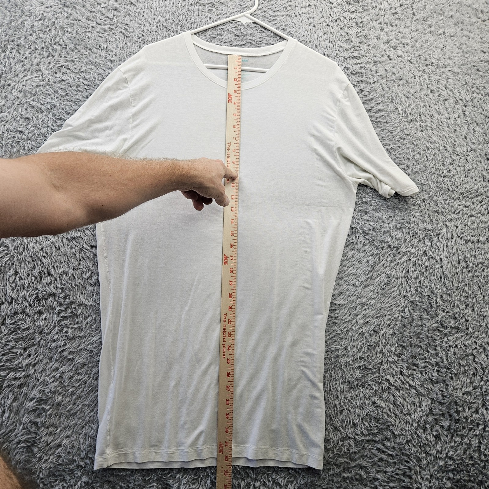 Tommy John Second Skin T Shirt Men XL White Stretch Base Layer Tee No Stains gallery