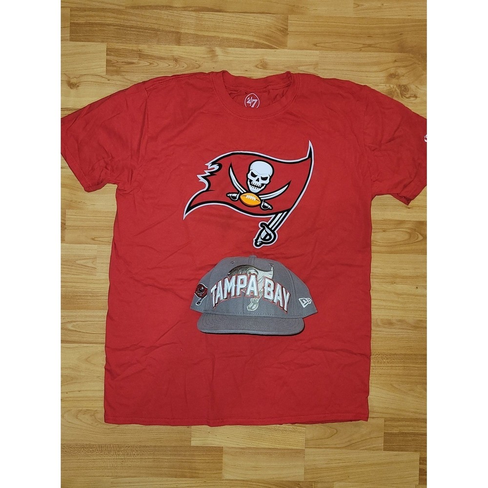 Tampa Bay Buccaneers Bundle: LARGE Red Tee + Gray Baseball Cap