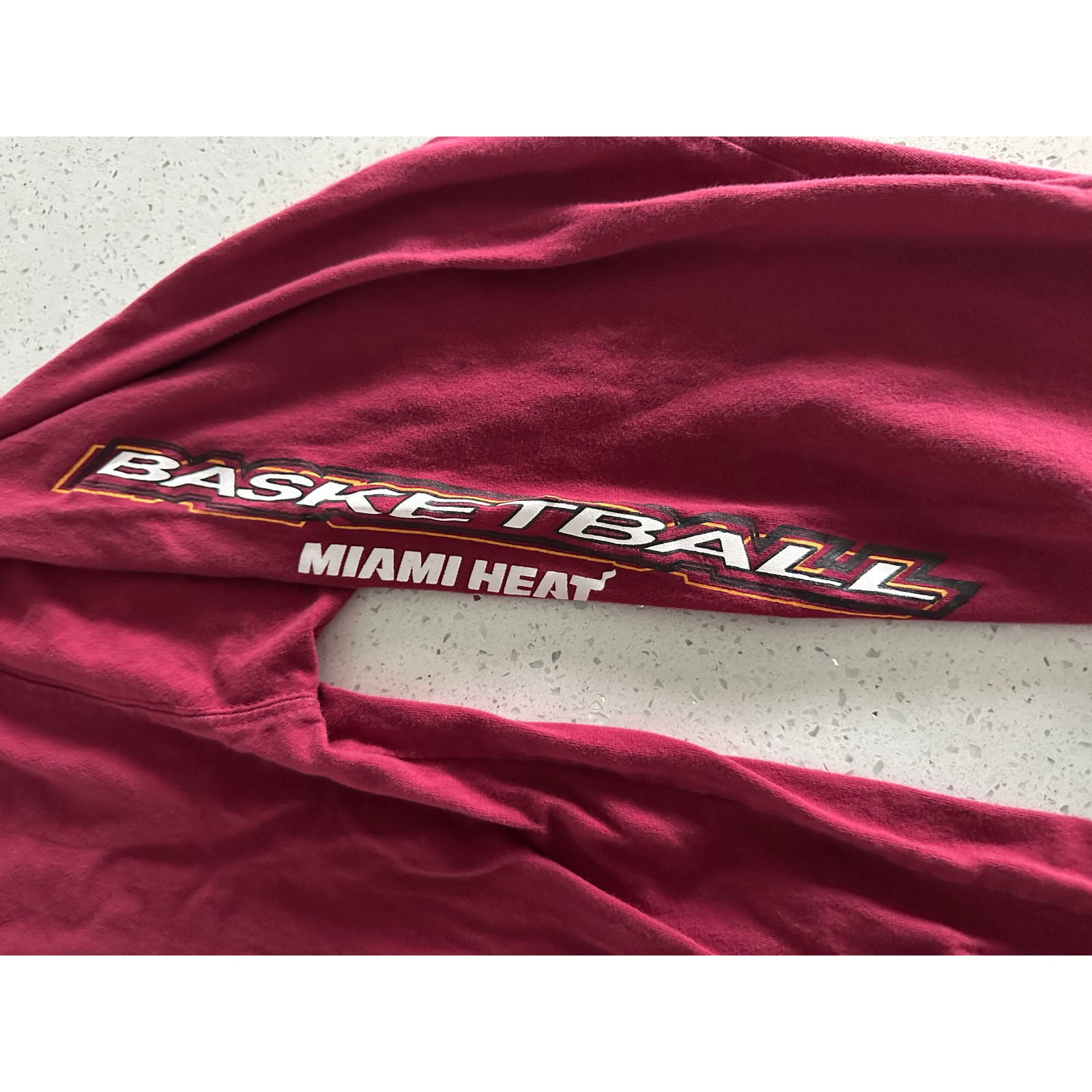 NBA Miami Heat Big Logo Red Long Sleeve Crew Neck w/ Basketball Spelled Out XL gallery