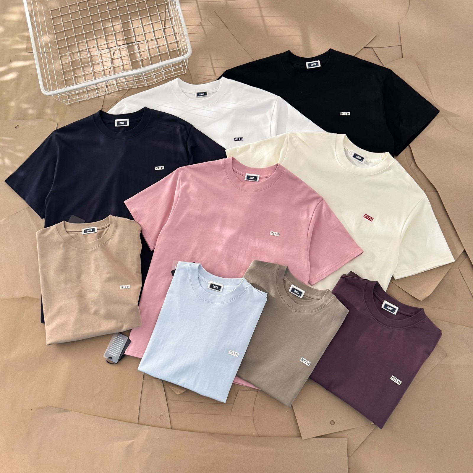 Kith Simple Flocked Small Box Logo Loose Neck Solid Color Short Sleeve Couple gallery