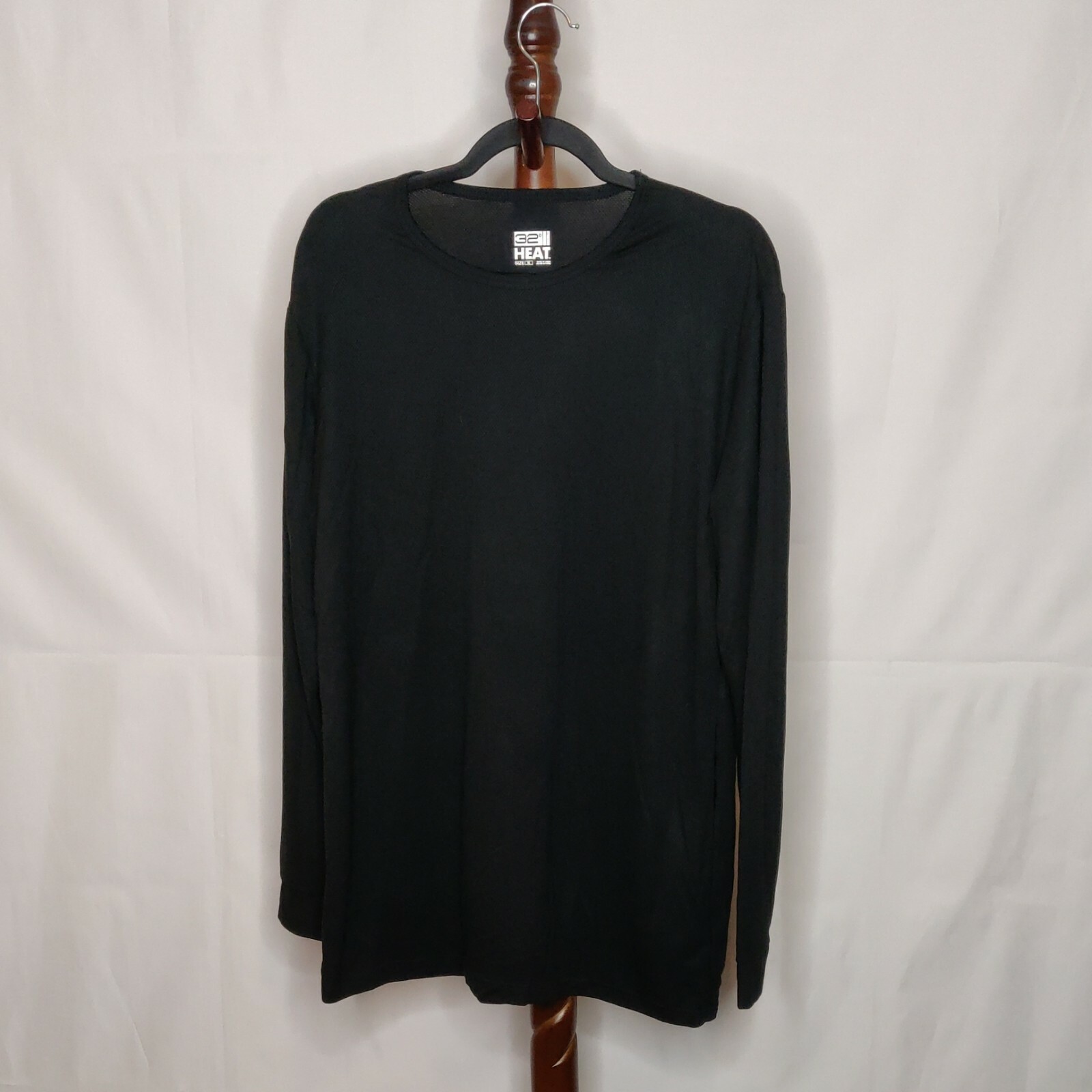32 Degrees Heat size XL men's t-shirt black color crew neck long sleeves gallery