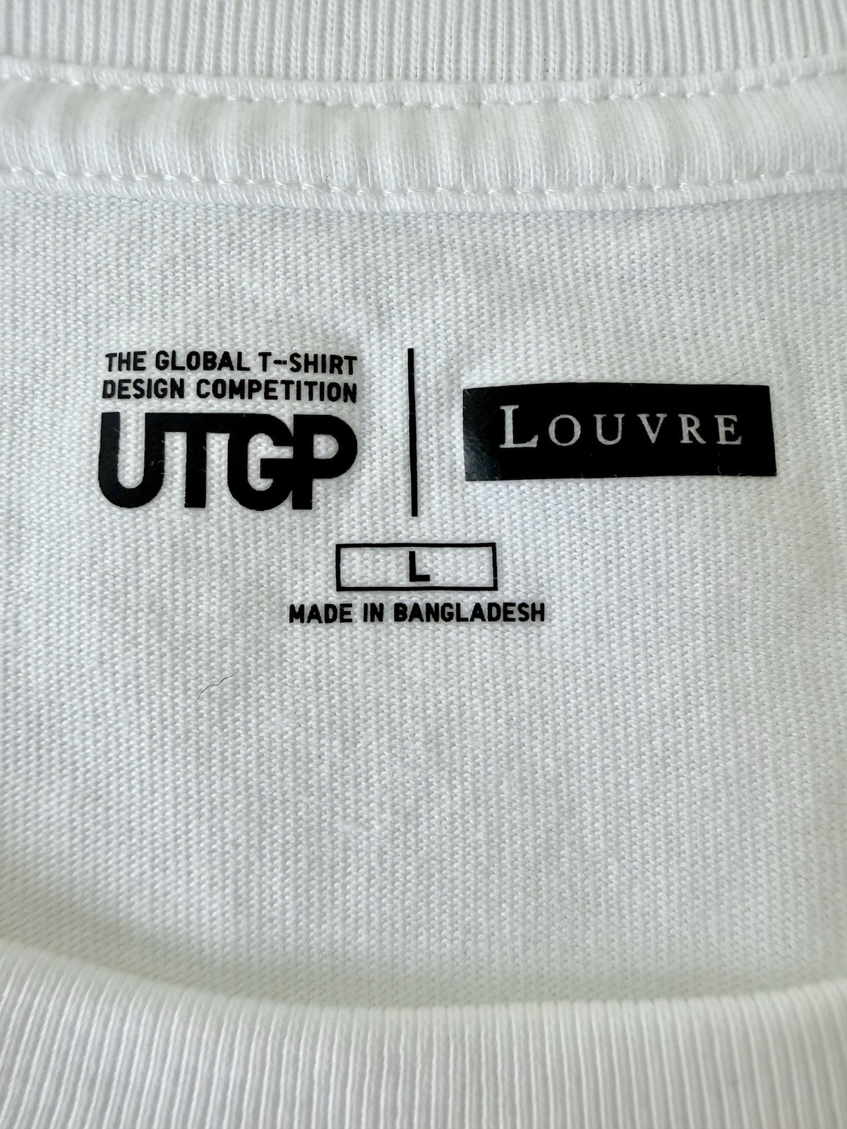 Uniqlo UTGP Louvre Museum Dog Art Graphic Tee White Size L | Paws of the Louvre gallery